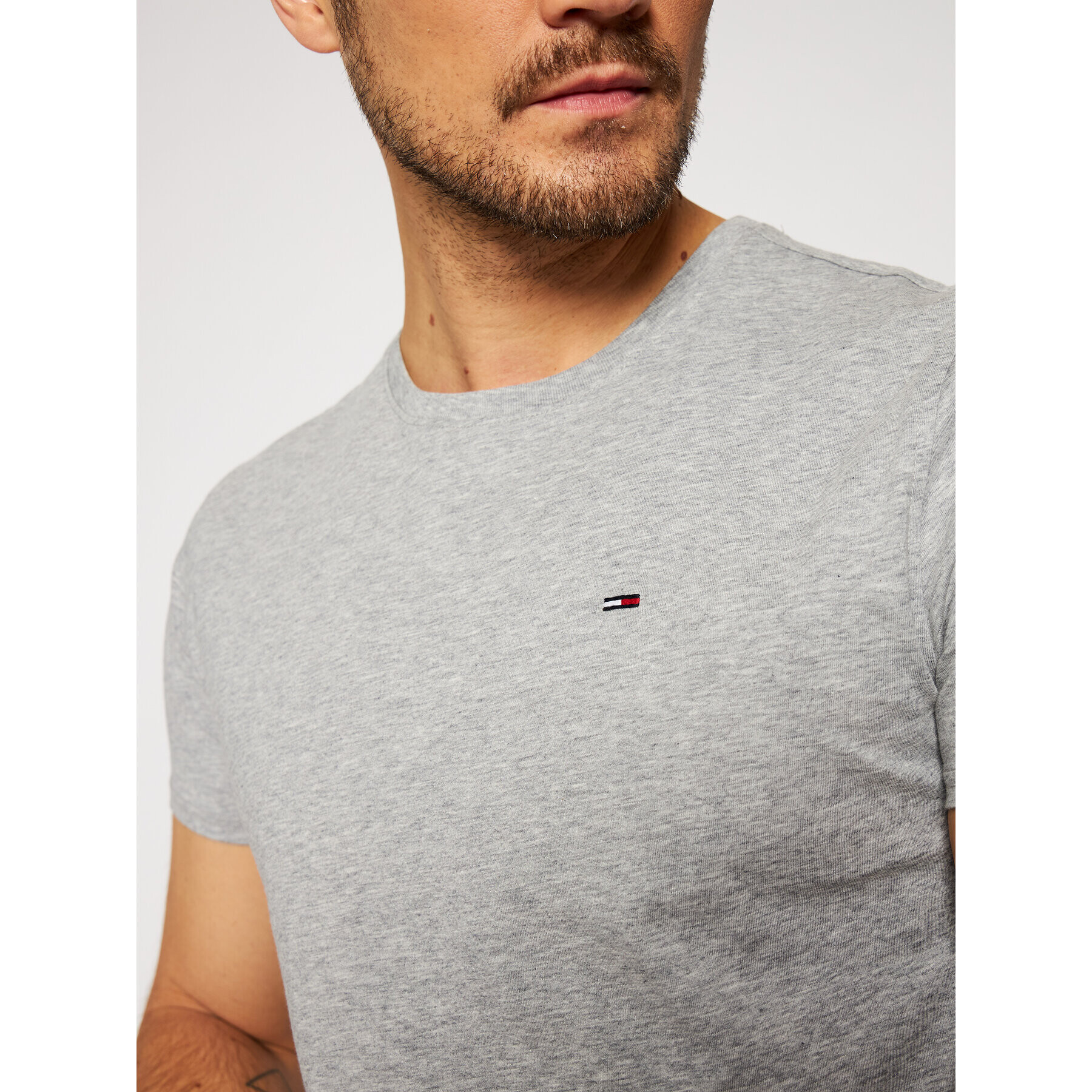 Tommy Jeans Тишърт DM0DM04411 Сив Regular Fit - Pepit.bg