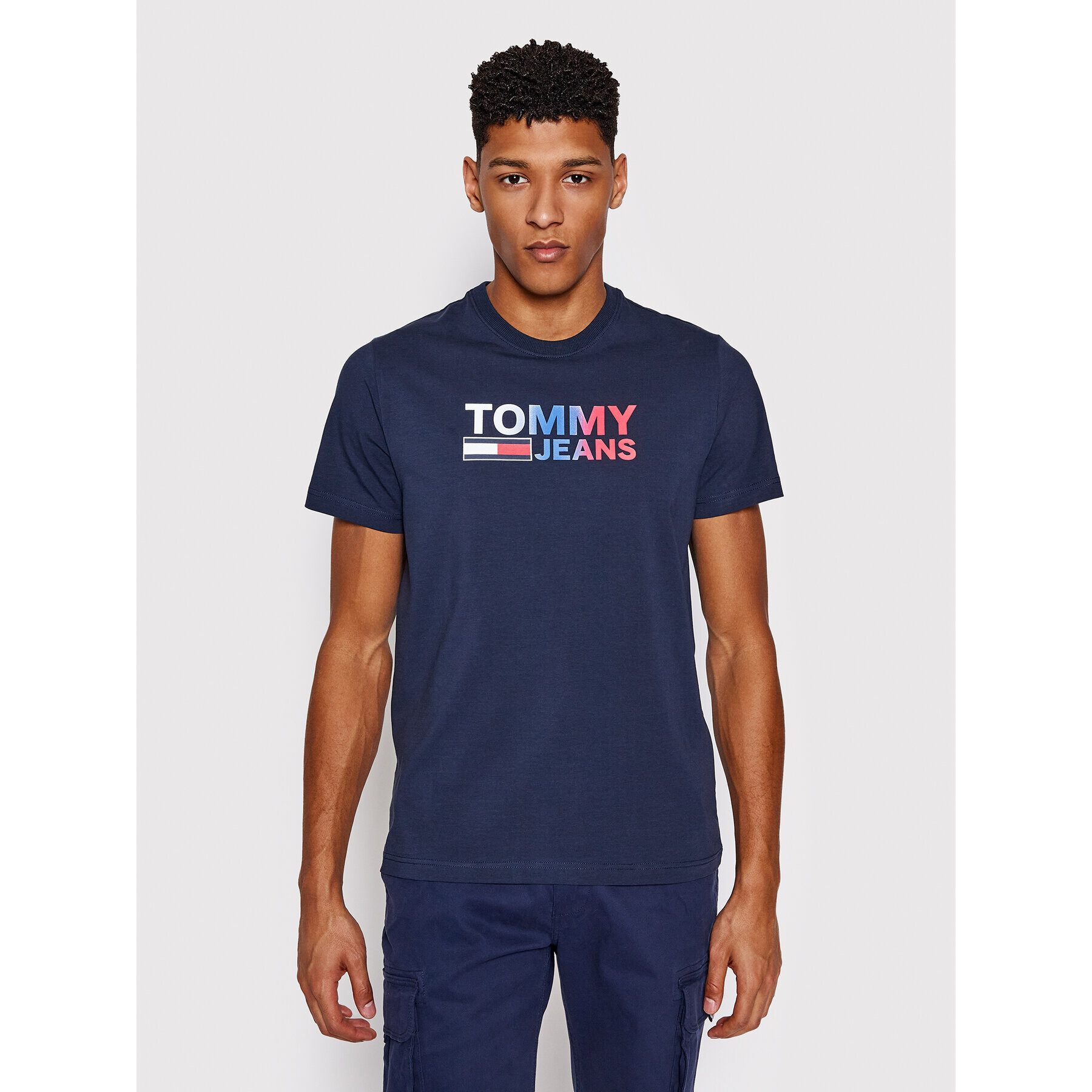 Tommy Jeans Тишърт DM0DM10235 Тъмносин Regular Fit - Pepit.bg