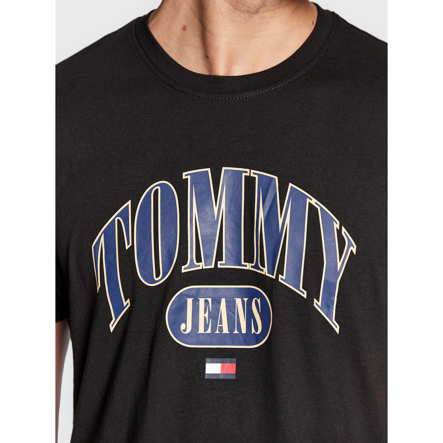 Tommy Jeans Тишърт Entry DM0DM15675 Черен Regular Fit - Pepit.bg