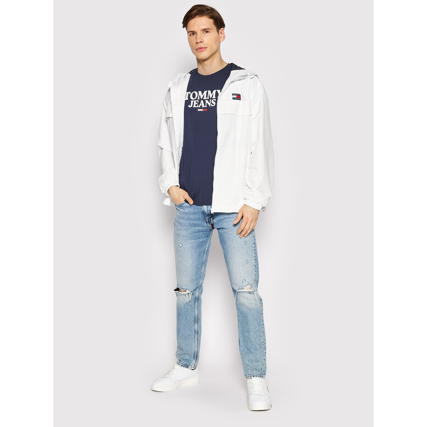 Tommy Jeans Тишърт Entry Graphic DM0DM12853 Тъмносин Regular Fit - Pepit.bg