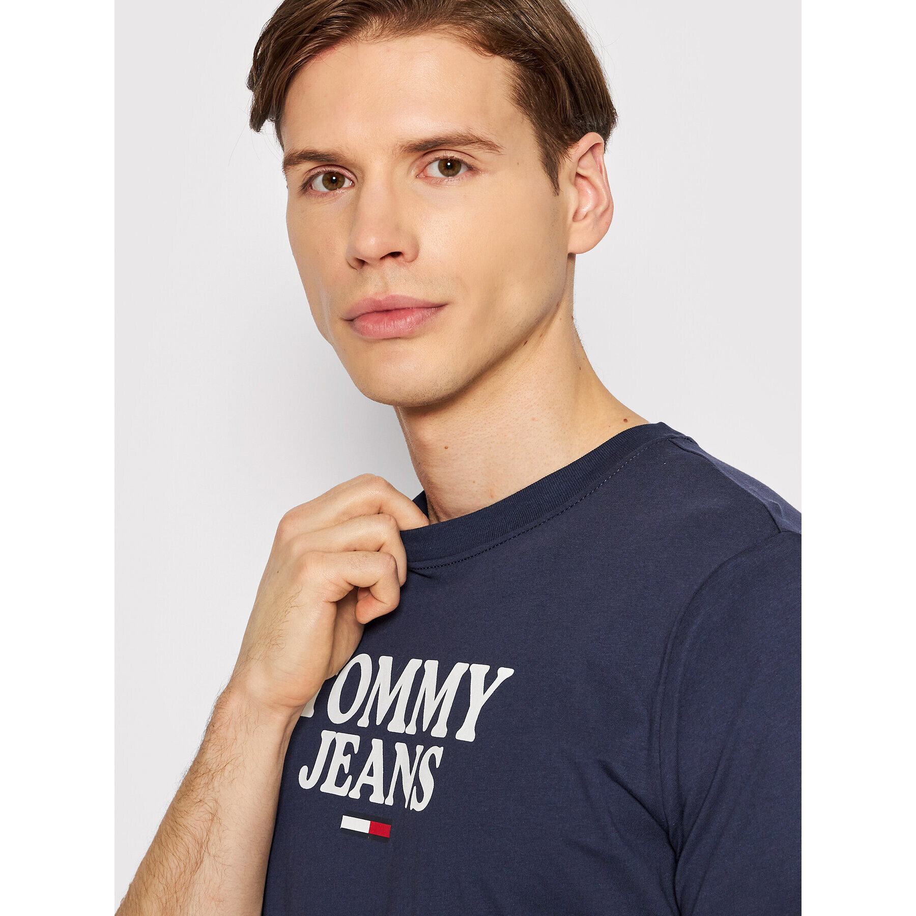 Tommy Jeans Тишърт Entry Graphic DM0DM12853 Тъмносин Regular Fit - Pepit.bg