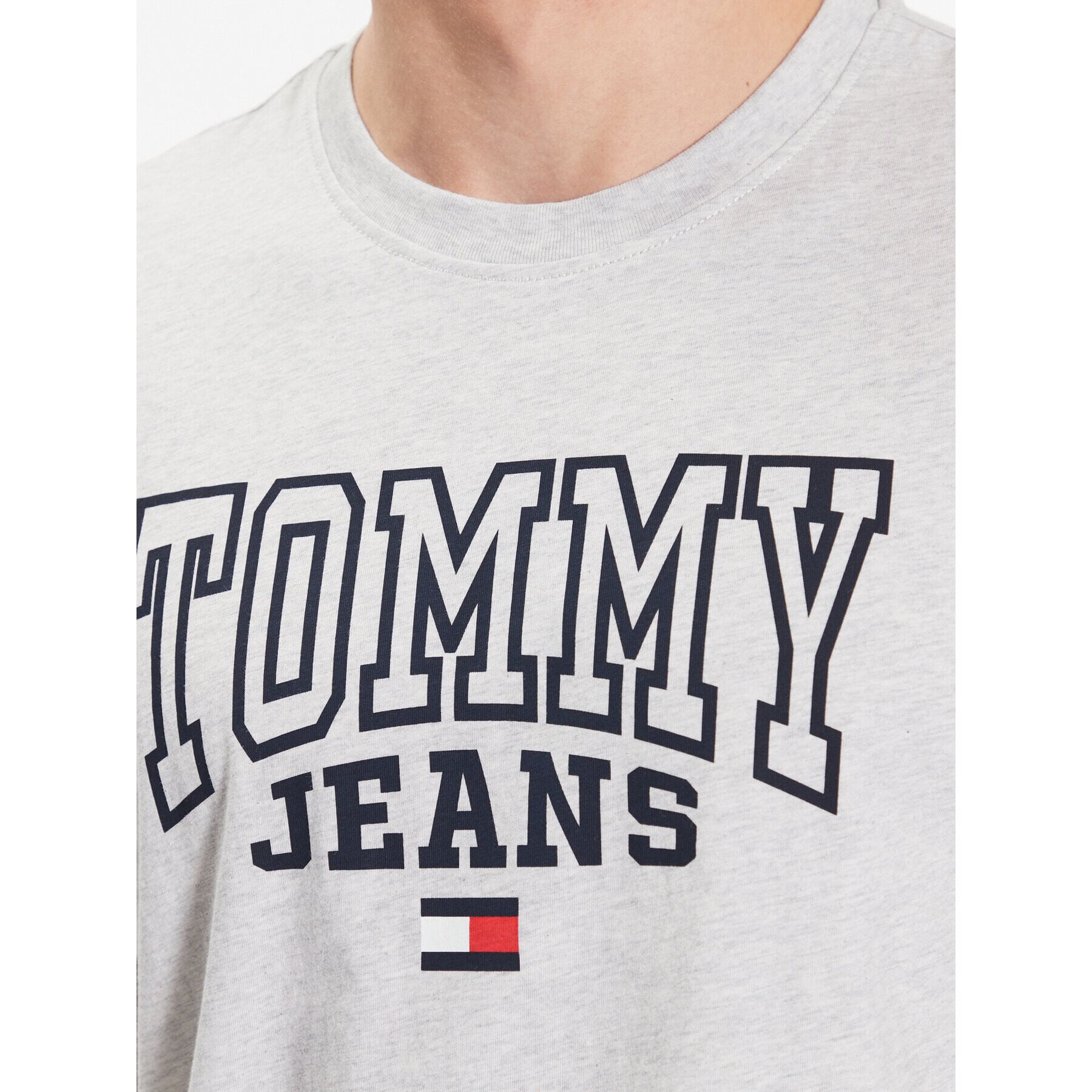 Tommy Jeans Тишърт Entry Graphic DM0DM16831 Сив Regular Fit - Pepit.bg