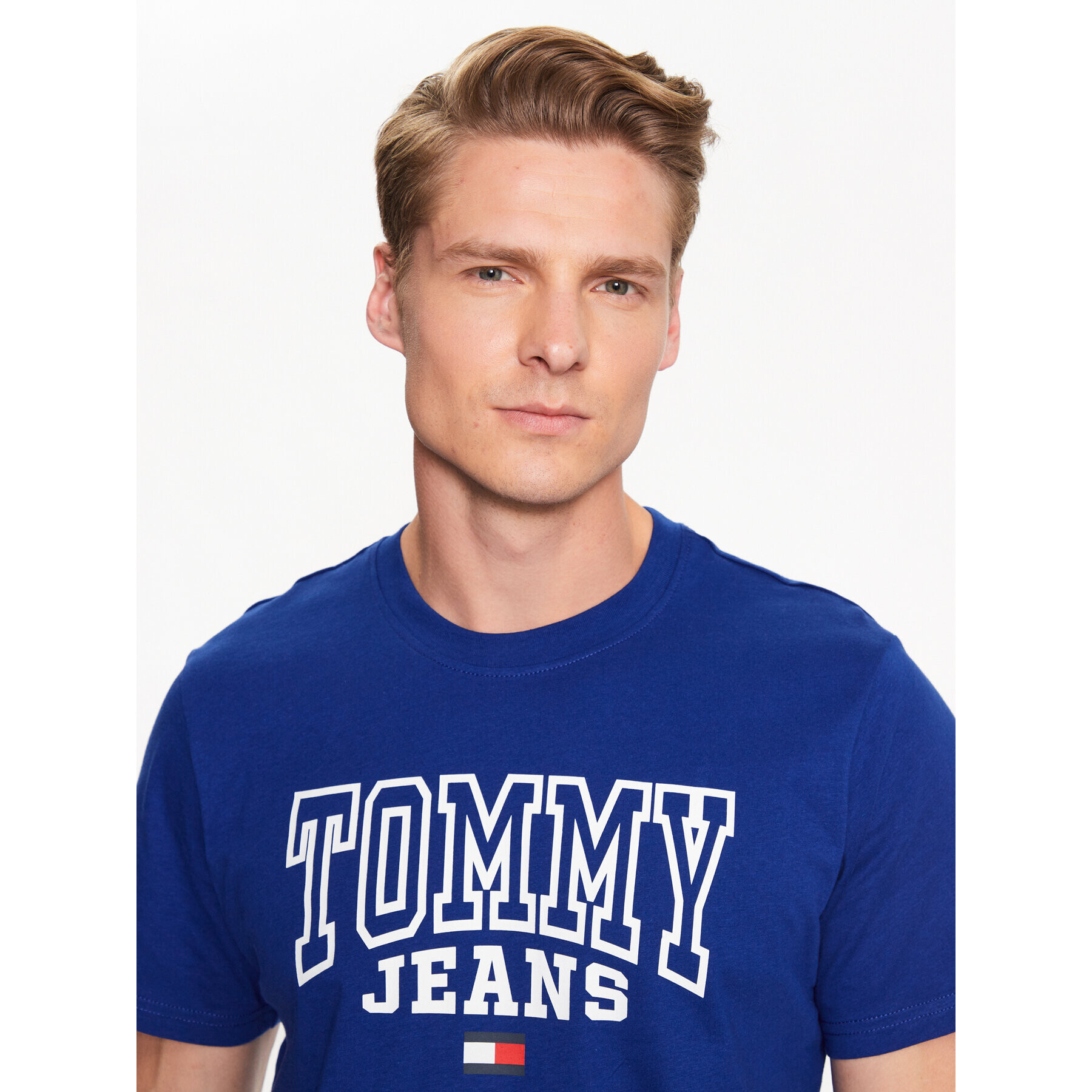 Tommy Jeans Тишърт Entry Graphic DM0DM16831 Тъмносин Regular Fit - Pepit.bg