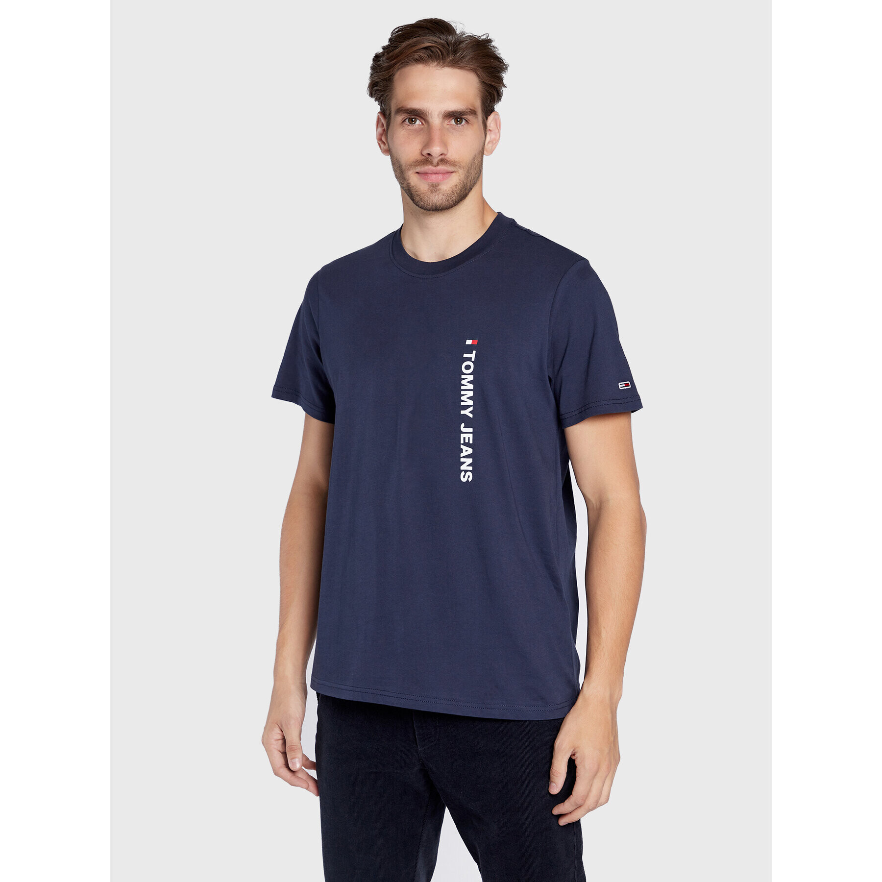 Tommy Jeans Тишърт Entry Verticle DM0DM14003 Тъмносин Regular Fit - Pepit.bg