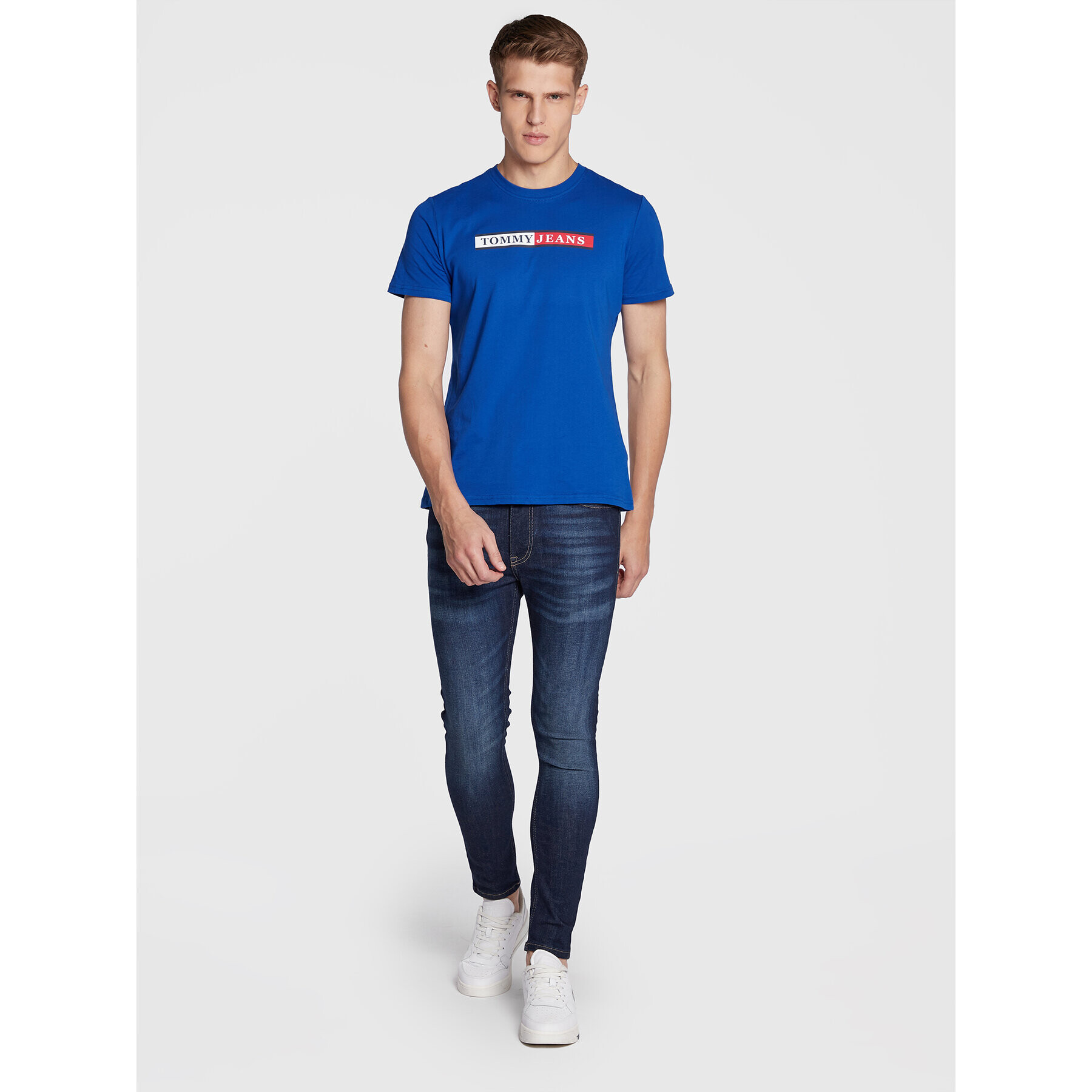 Tommy Jeans Тишърт Essential DM0DM14979 Син Slim Fit - Pepit.bg