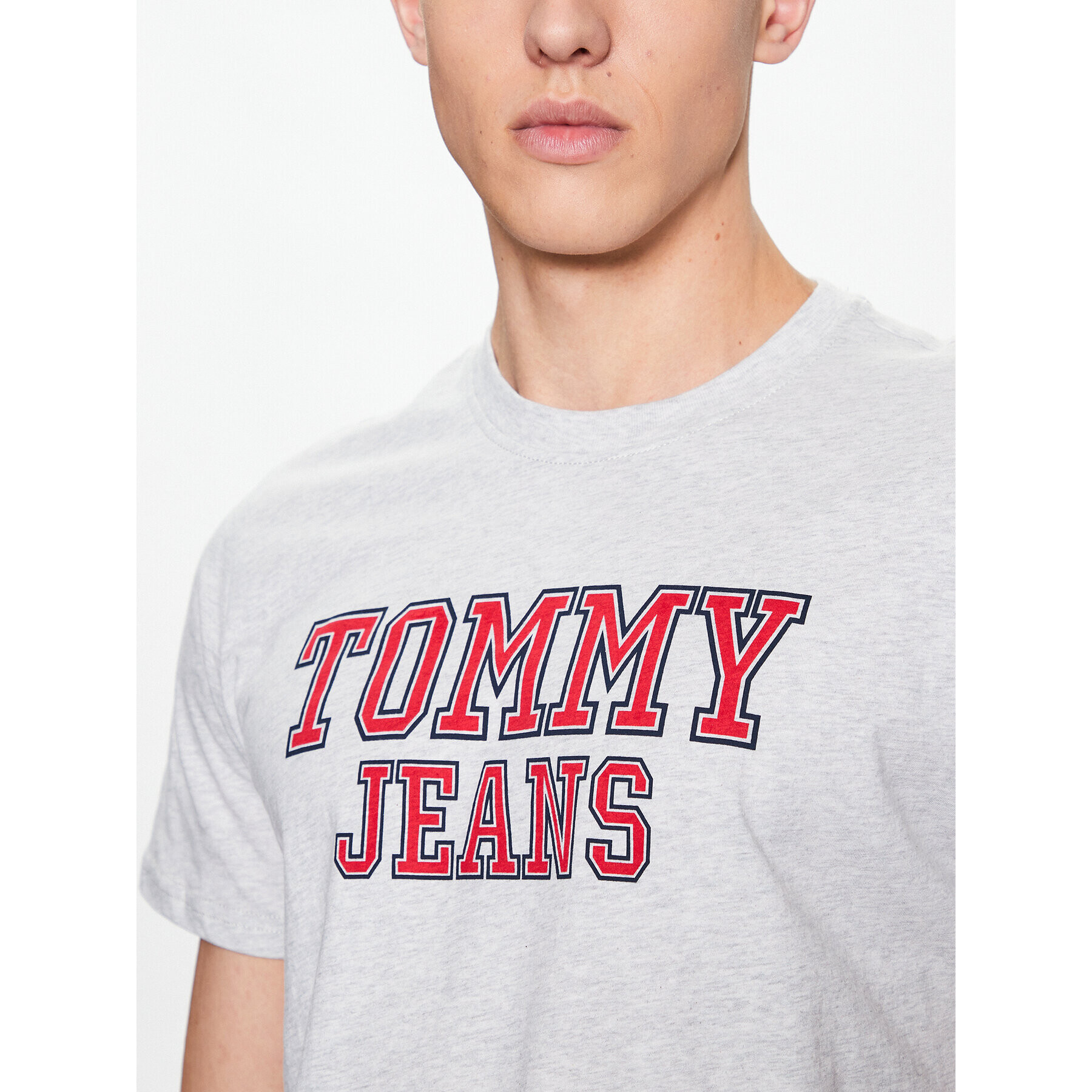 Tommy Jeans Тишърт Essential DM0DM16405 Сив Regular Fit - Pepit.bg