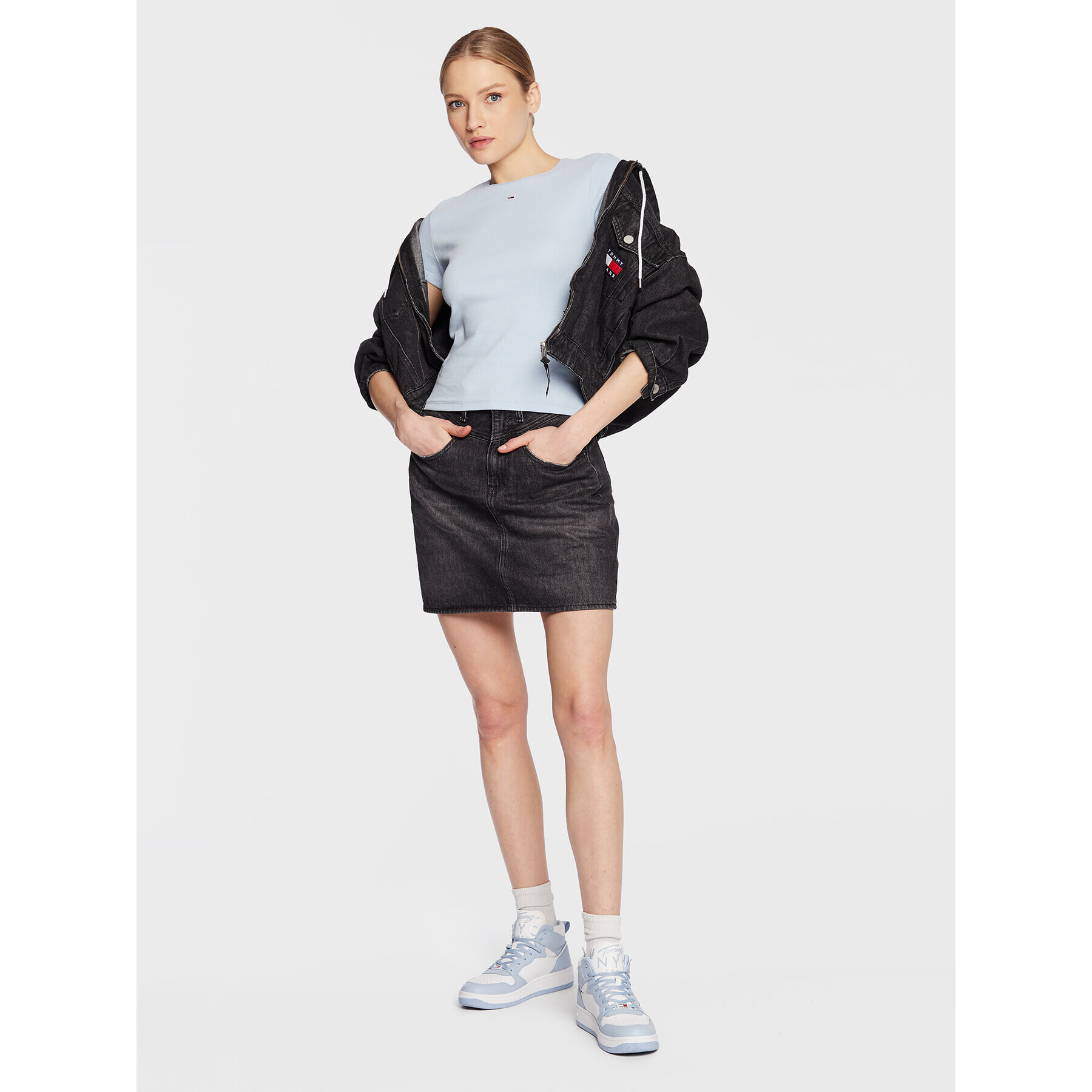 Tommy Jeans Тишърт Essential DW0DW14876 Син Regular Fit - Pepit.bg