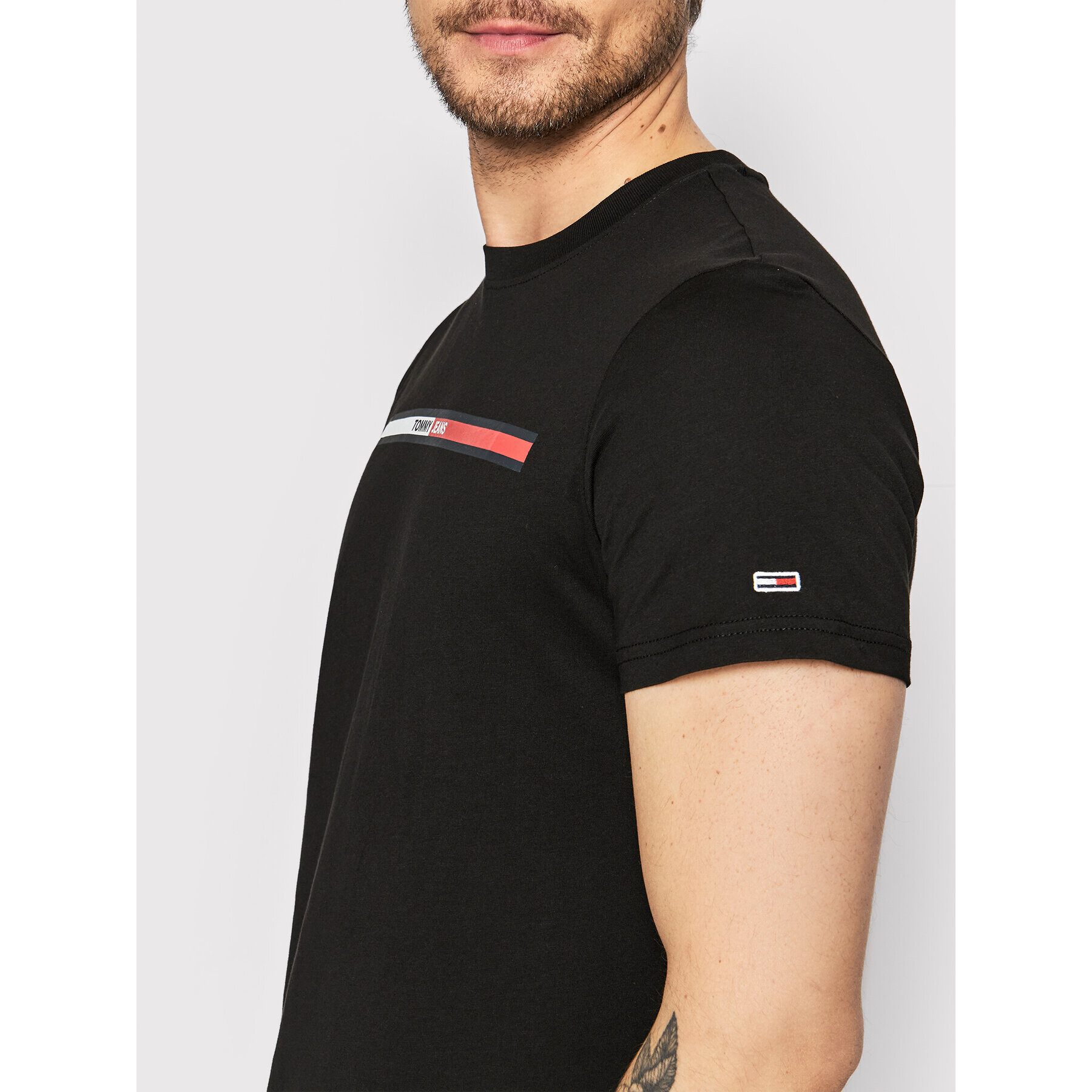 Tommy Jeans Тишърт Essential Flag DM0DM13509 Черен Regular Fit - Pepit.bg
