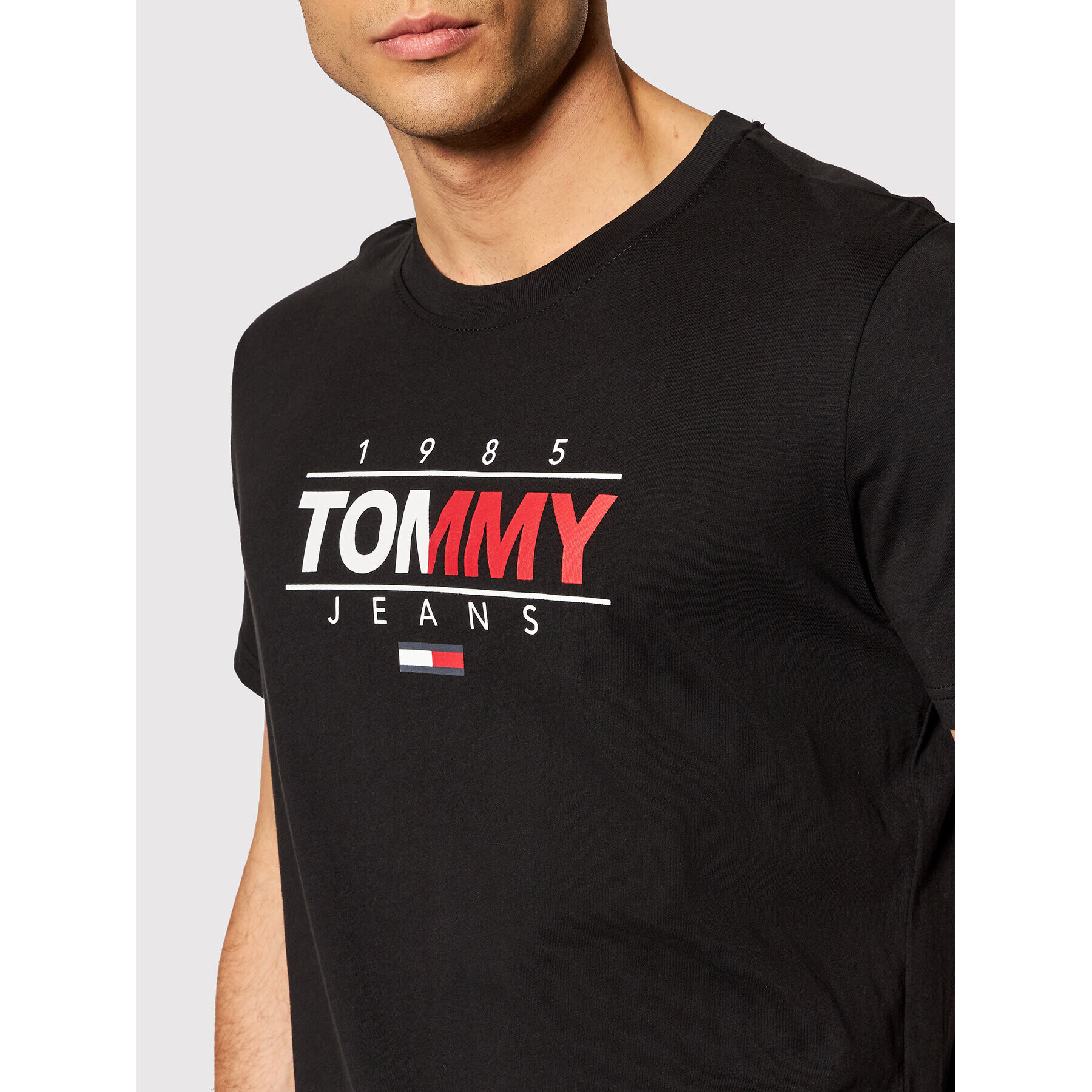 Tommy Jeans Тишърт Essential Graphic DM0DM11600 Черен Regular Fit - Pepit.bg