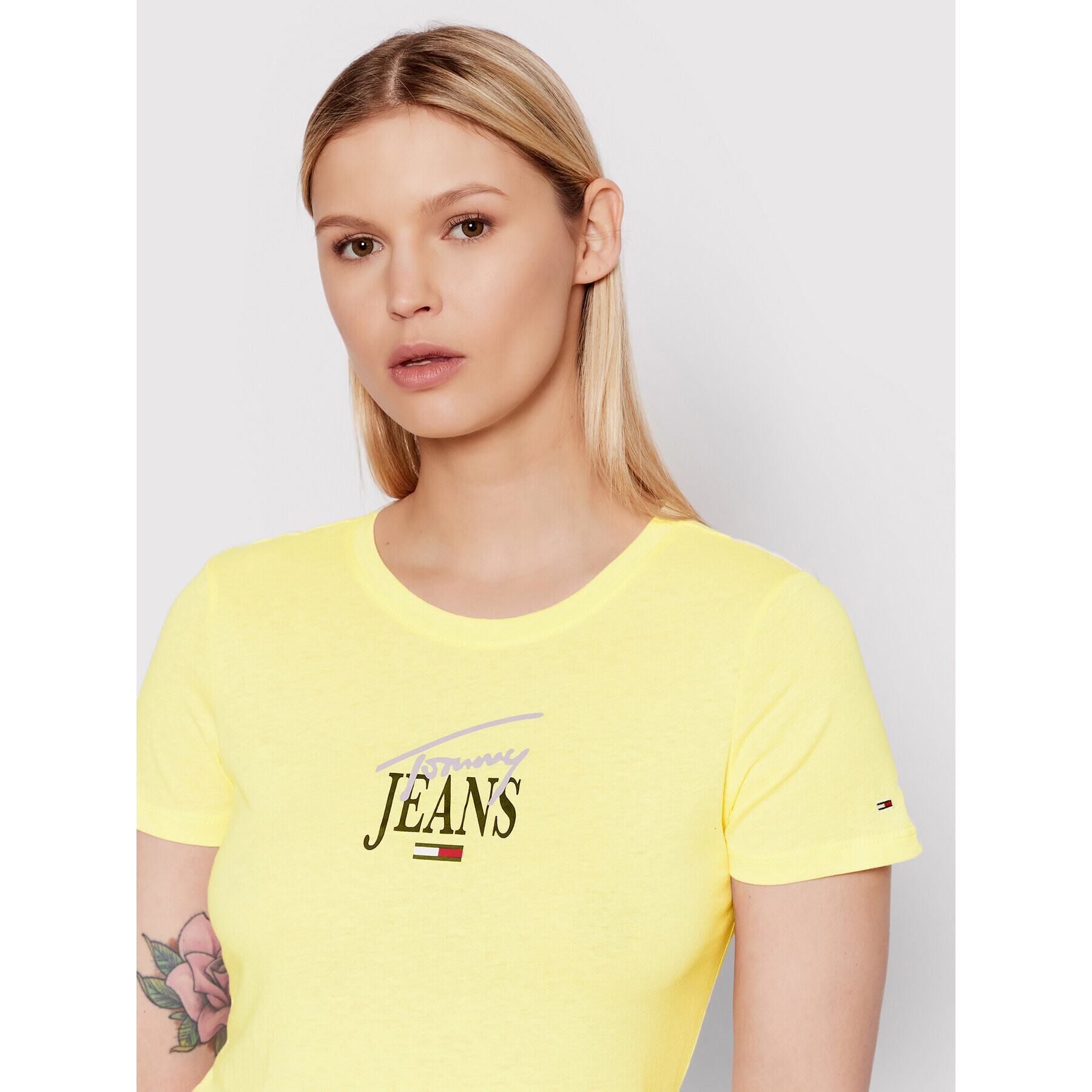 Tommy Jeans Тишърт Essential Logo DW0DW12001 Жълт Slim Fit - Pepit.bg
