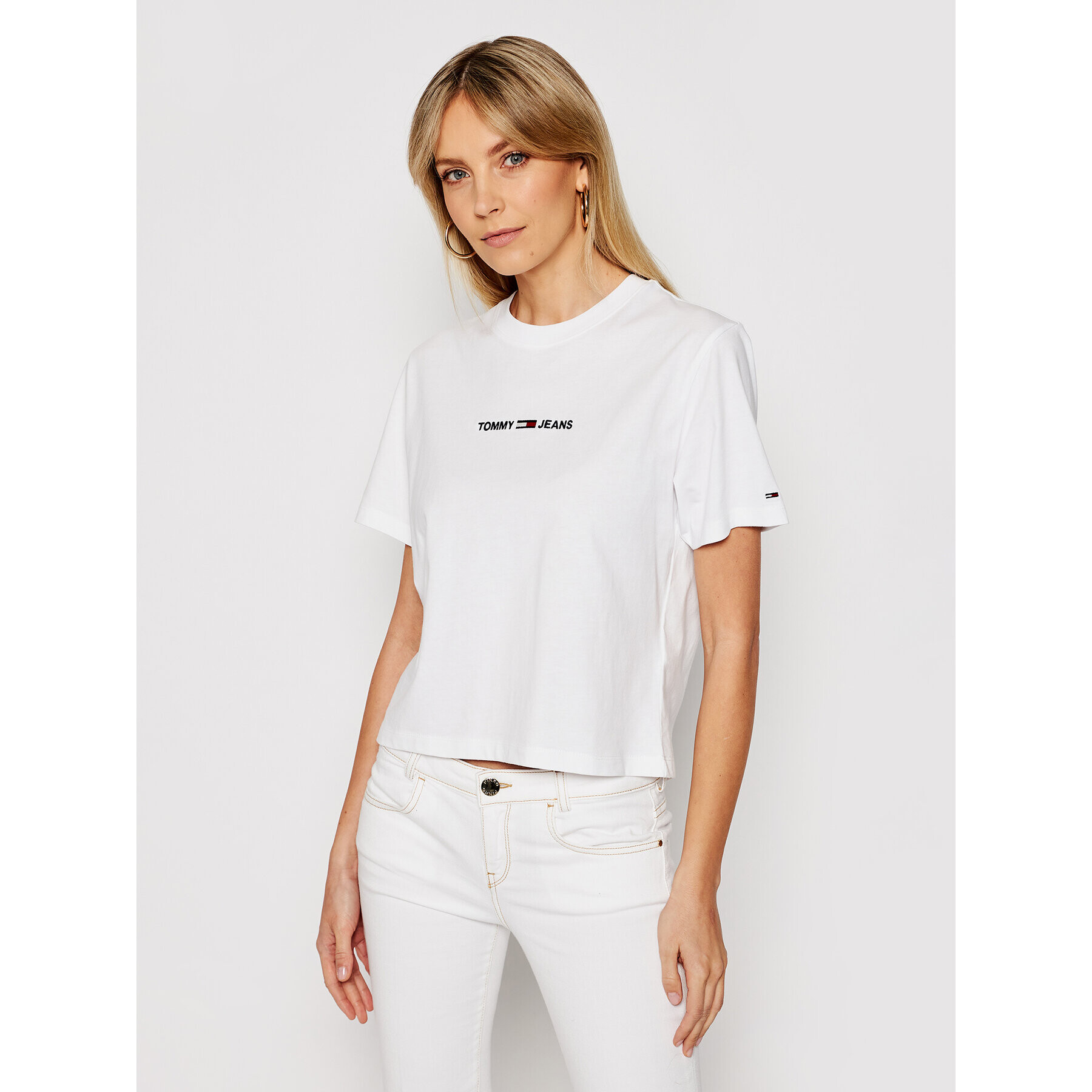 Tommy Jeans Тишърт Linear Logo DW0DW10057 Бял Cropped Fit - Pepit.bg