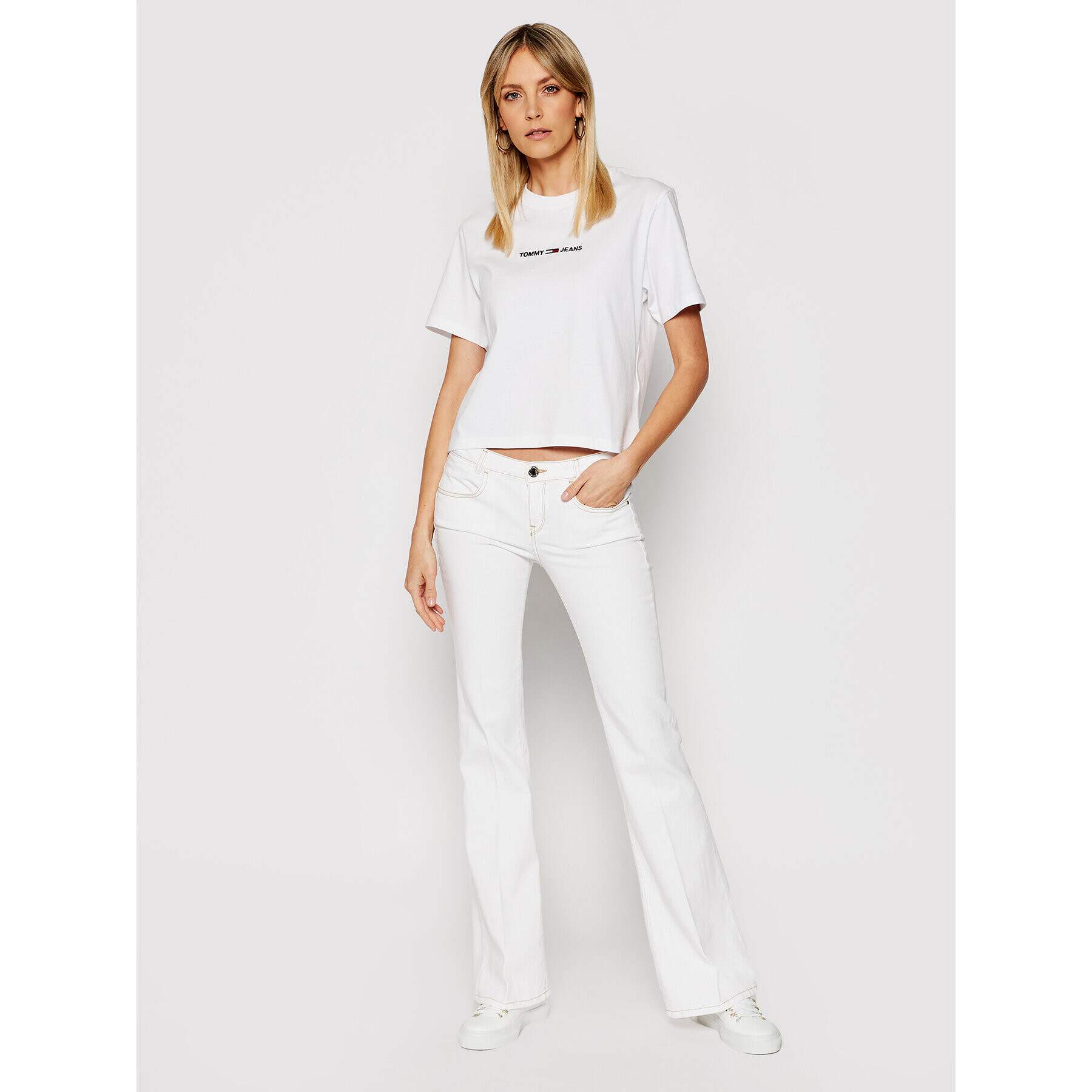 Tommy Jeans Тишърт Linear Logo DW0DW10057 Бял Cropped Fit - Pepit.bg