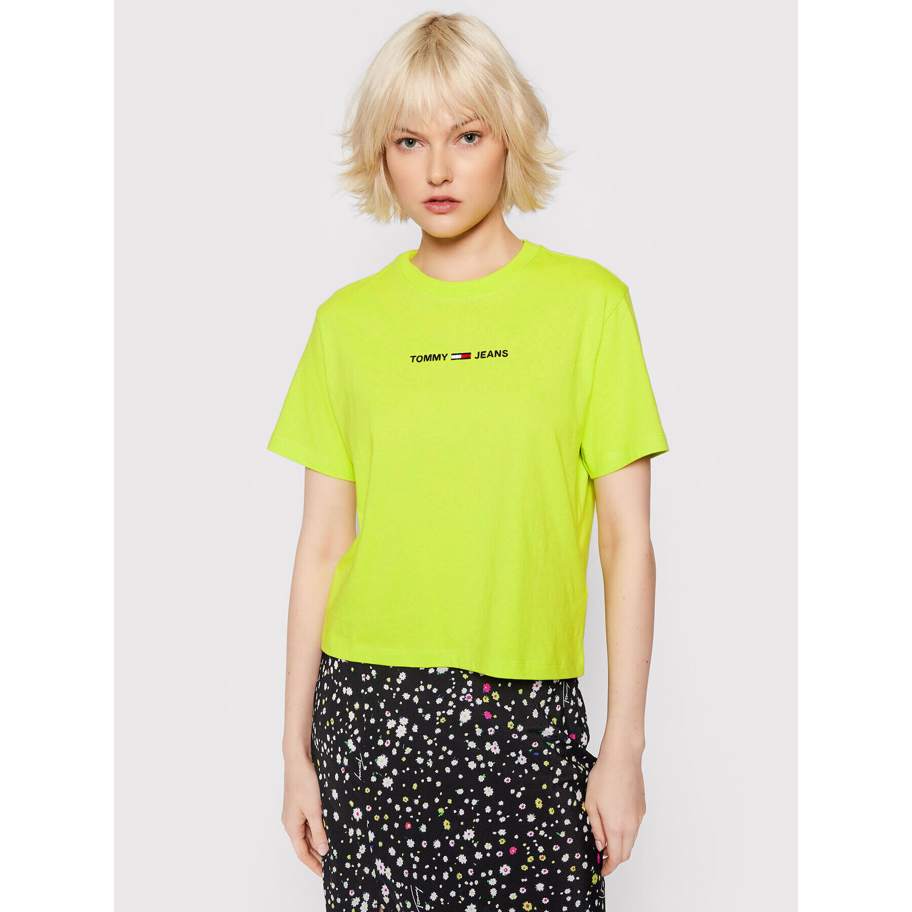 Tommy Jeans Тишърт Linear Logo DW0DW10057 Зелен Cropped Fit - Pepit.bg