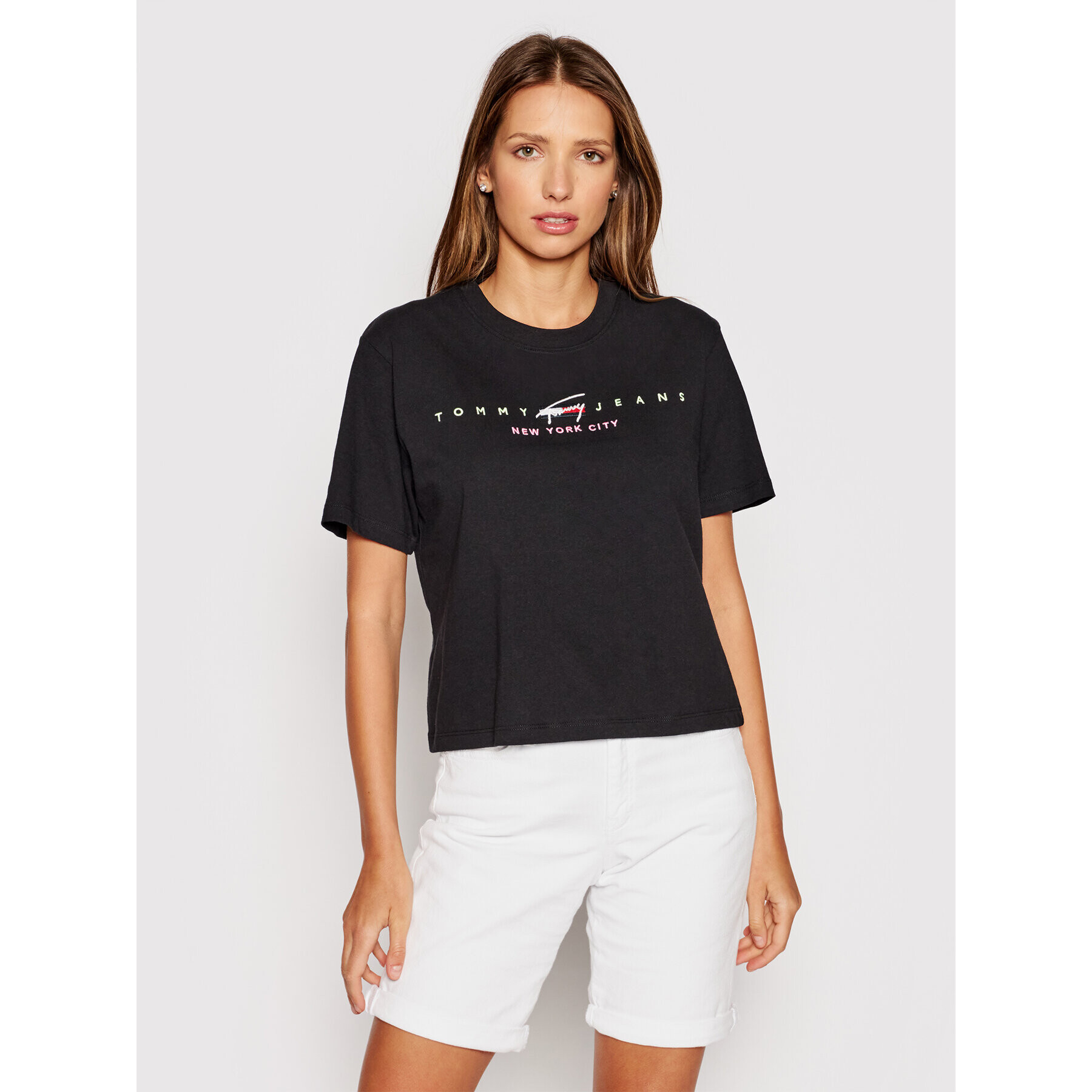 Tommy Jeans Тишърт Modern Logo DW0DW09923 Черен Cropped Fit - Pepit.bg