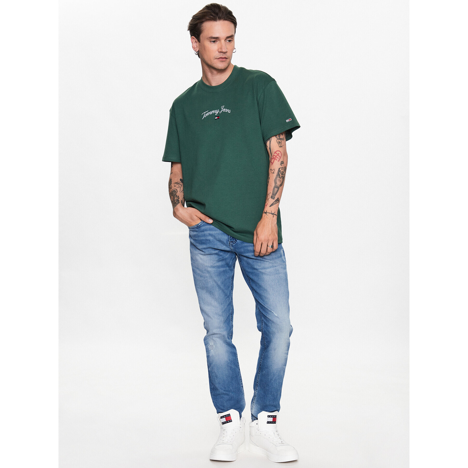 Tommy Jeans Тишърт Serif Flag DM0DM16835 Зелен Regular Fit - Pepit.bg