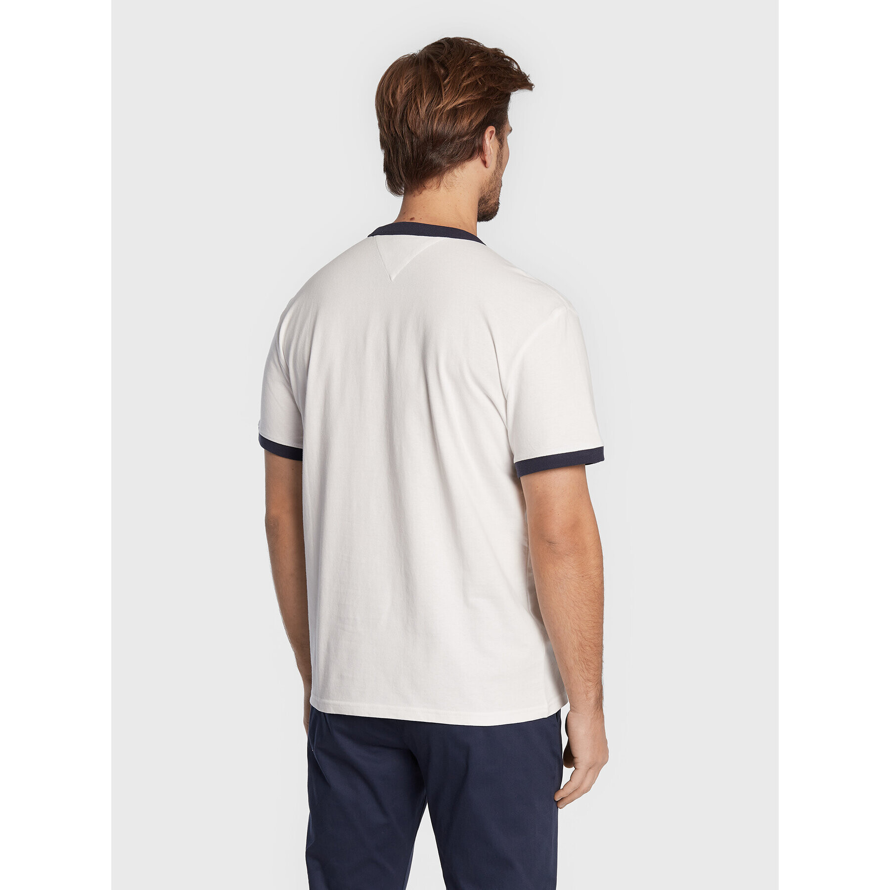Tommy Jeans Тишърт Signature Ringer DM0DM13123 Бял Regular Fit - Pepit.bg