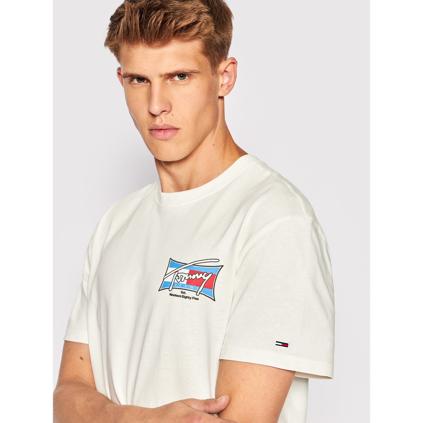 Tommy Jeans Тишърт SS Surf DM0DM12860 Бежов Regular Fit - Pepit.bg