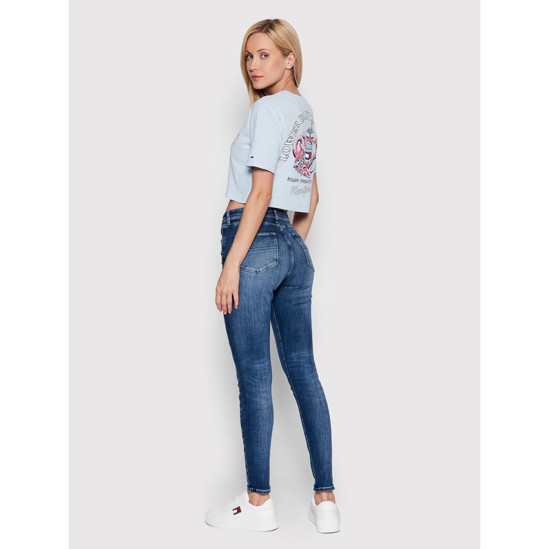 Tommy Jeans Тишърт Super Crop Finest Food DW0DW13701 Син Relaxed Fit - Pepit.bg