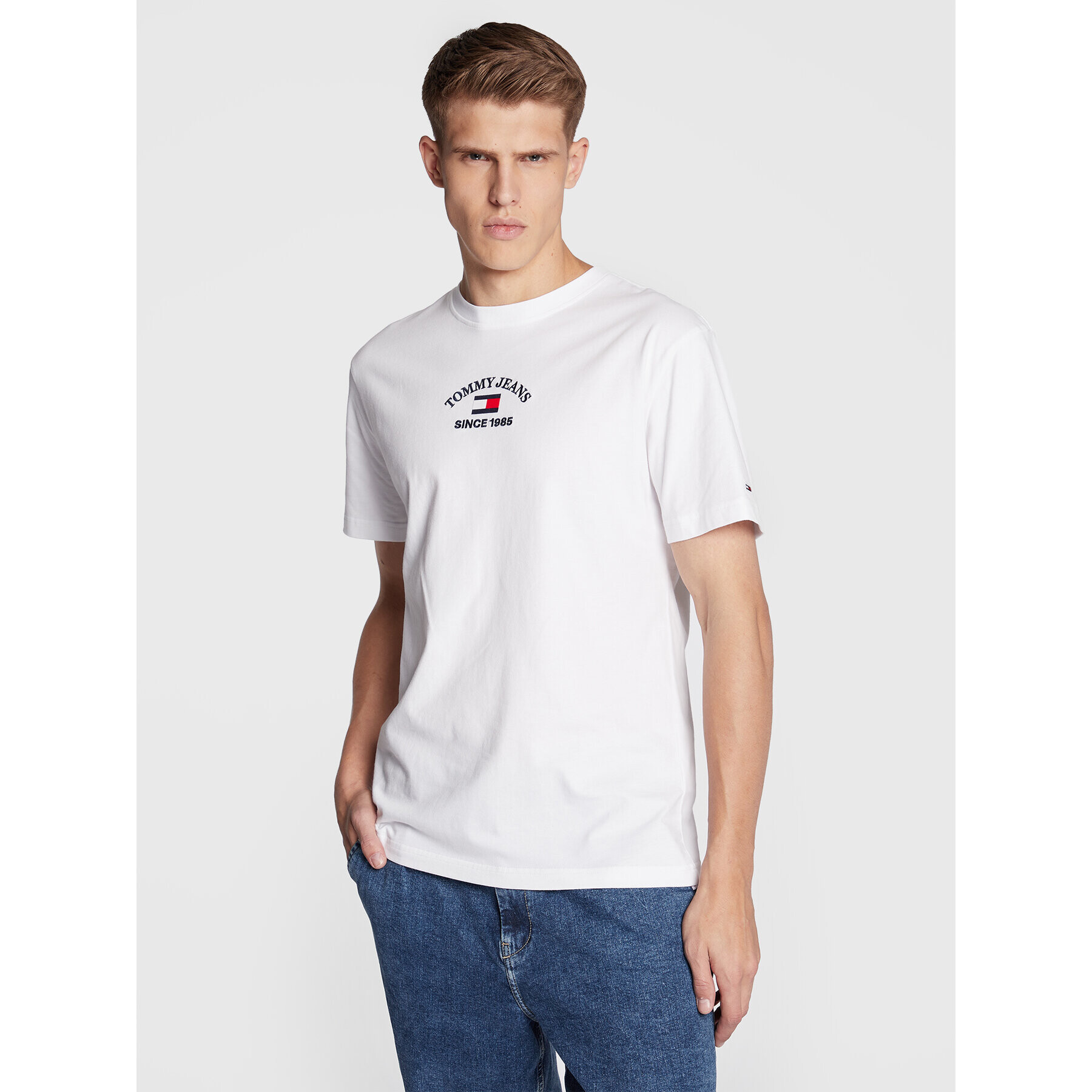 Tommy Jeans Тишърт Timeless DM0DM14988 Бял Regular Fit - Pepit.bg