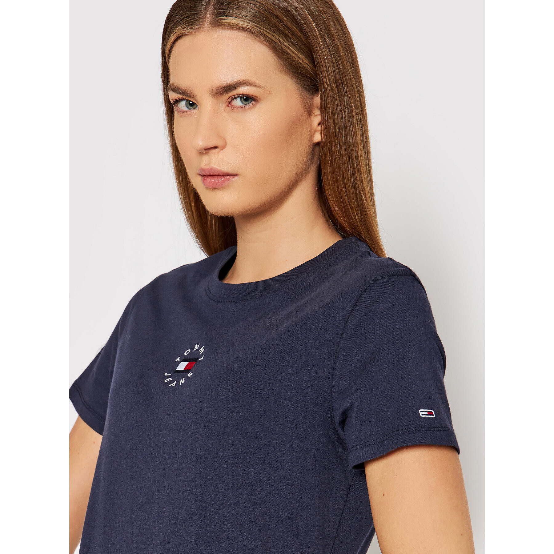 Tommy Jeans Тишърт Tiny DW0DW11350 Тъмносин Slim Fit - Pepit.bg