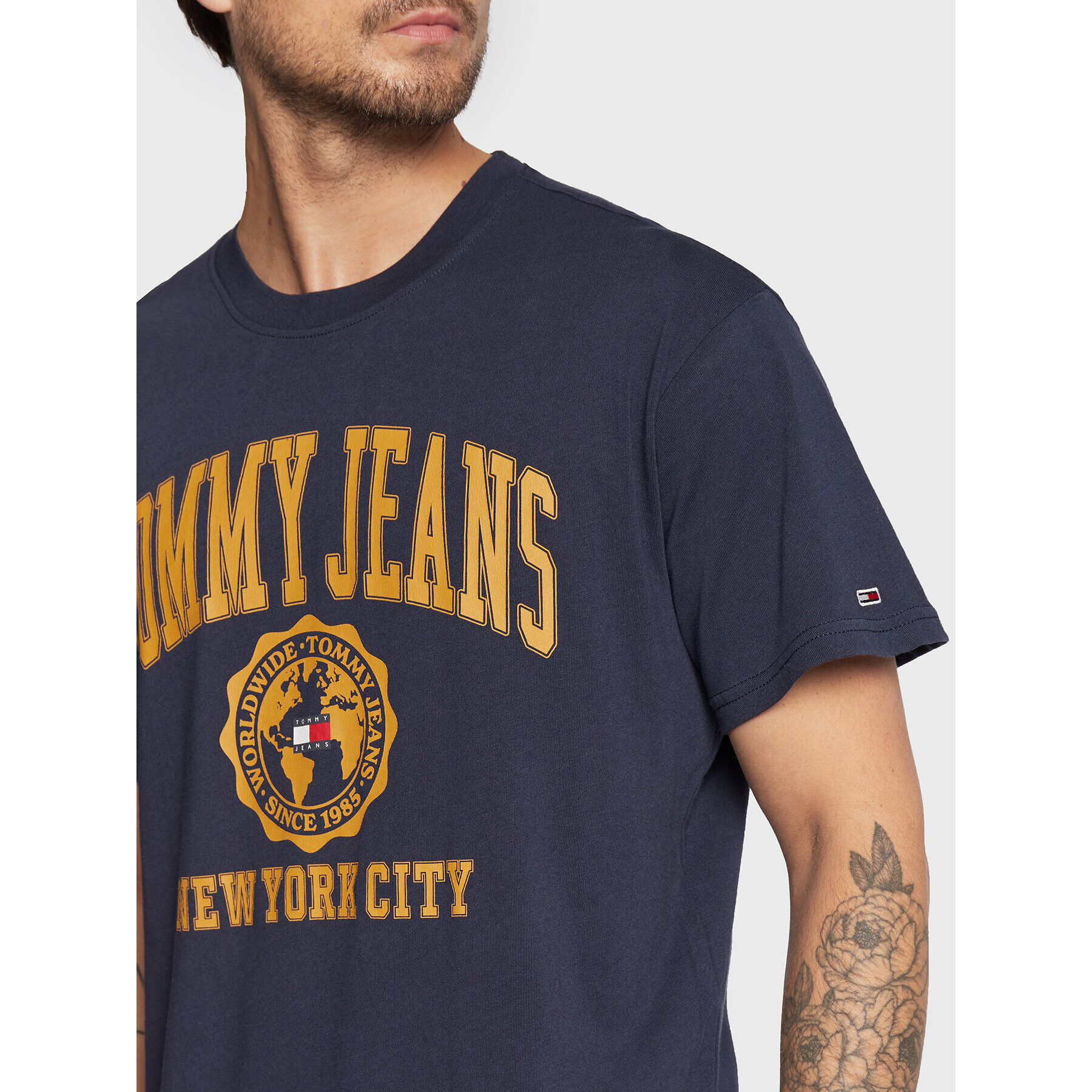 Tommy Jeans Тишърт Tjm Collage Logo DM0DM14025 Тъмносин Relaxed Fit - Pepit.bg