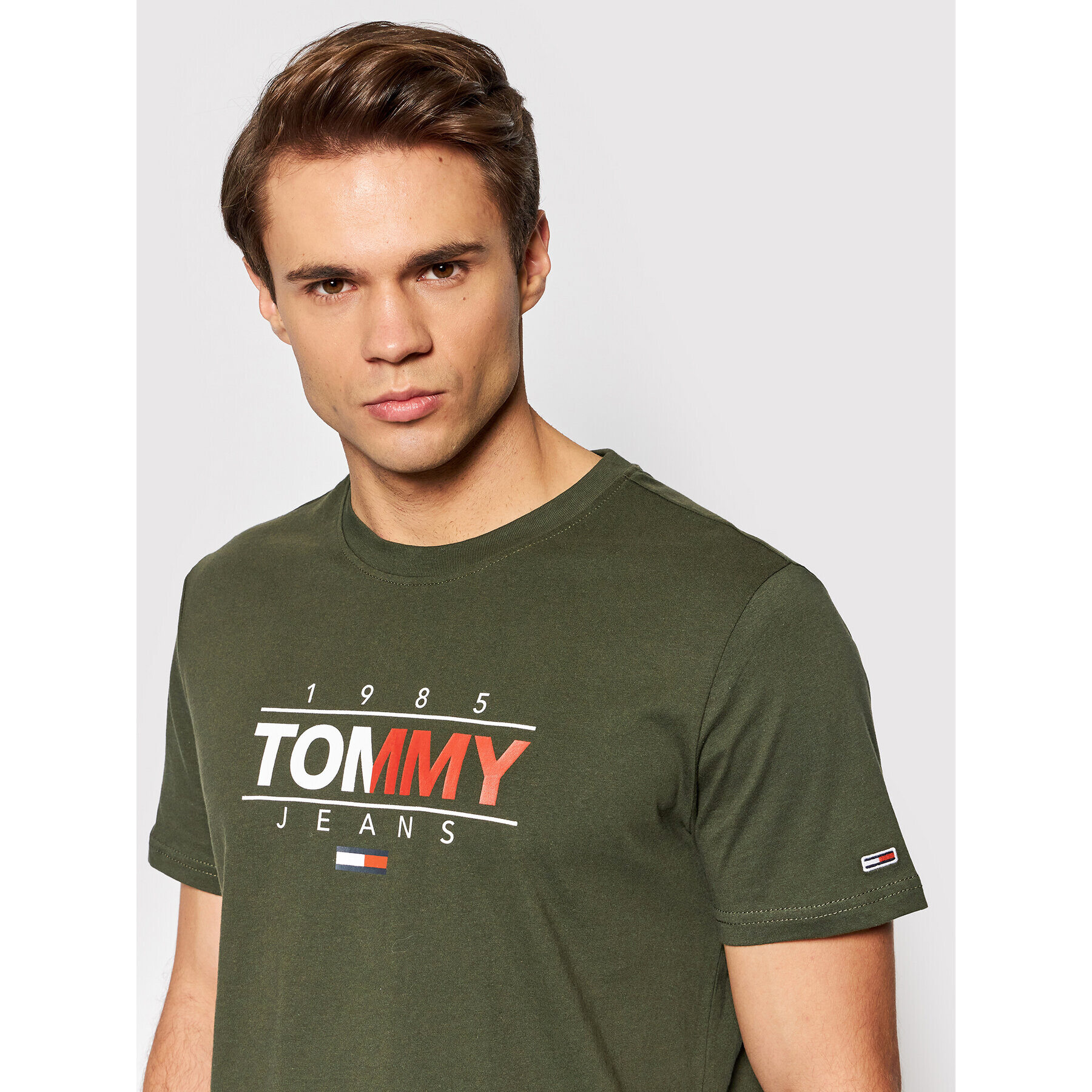 Tommy Jeans Тишърт Tjm Essential Graphic DM0DM11600 Зелен Regular Fit - Pepit.bg