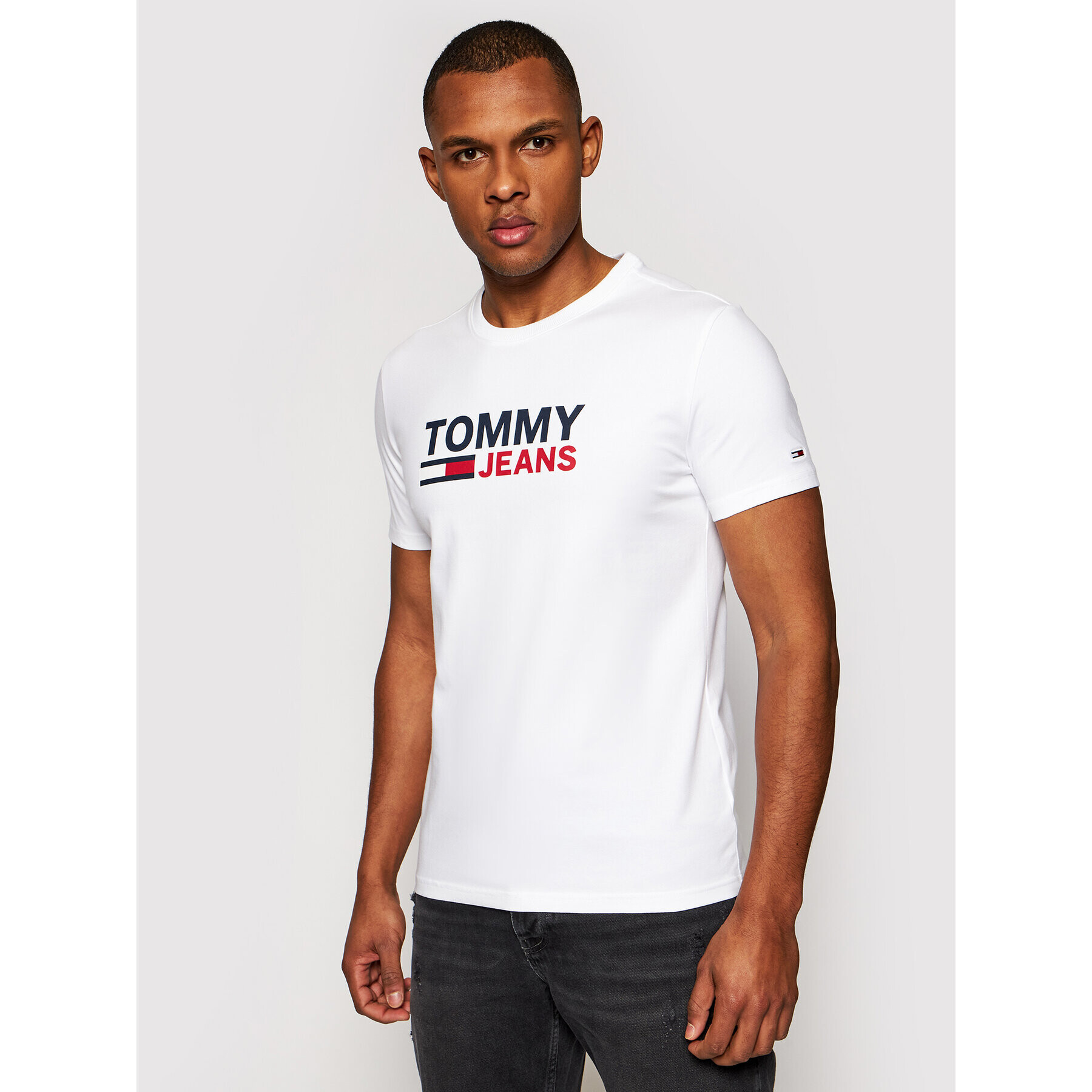 Tommy Jeans Тишърт Tjm Skinny Corp Tee DM0DM10626 Бял Skinny Fit - Pepit.bg