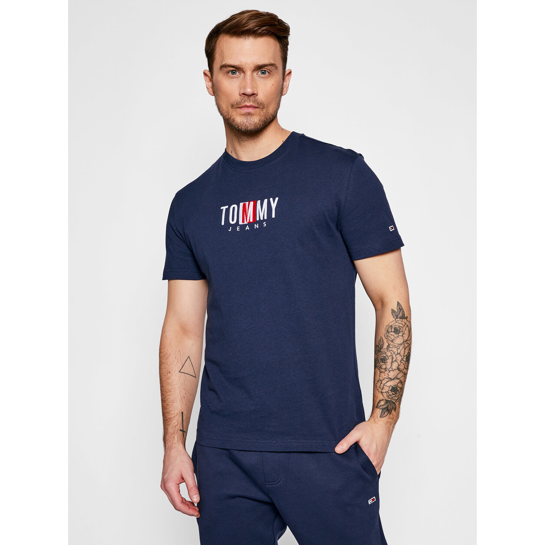 Tommy Jeans Тишърт Tjm Timeless Box Tee DM0DM10218 Тъмносин Regular Fit - Pepit.bg