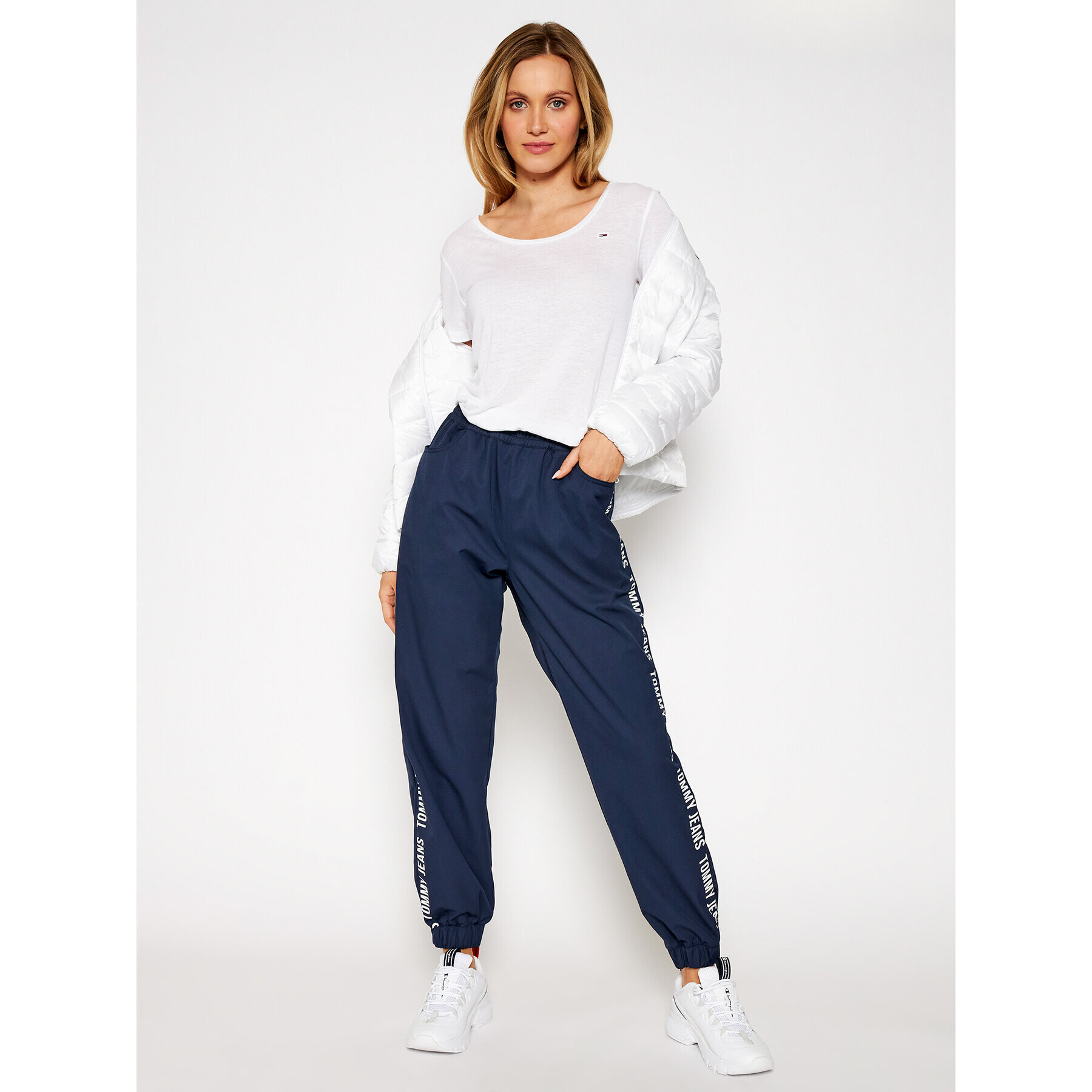 Tommy Jeans Тишърт Tjw Scoop DW0DW09789 Бял Regular Fit - Pepit.bg
