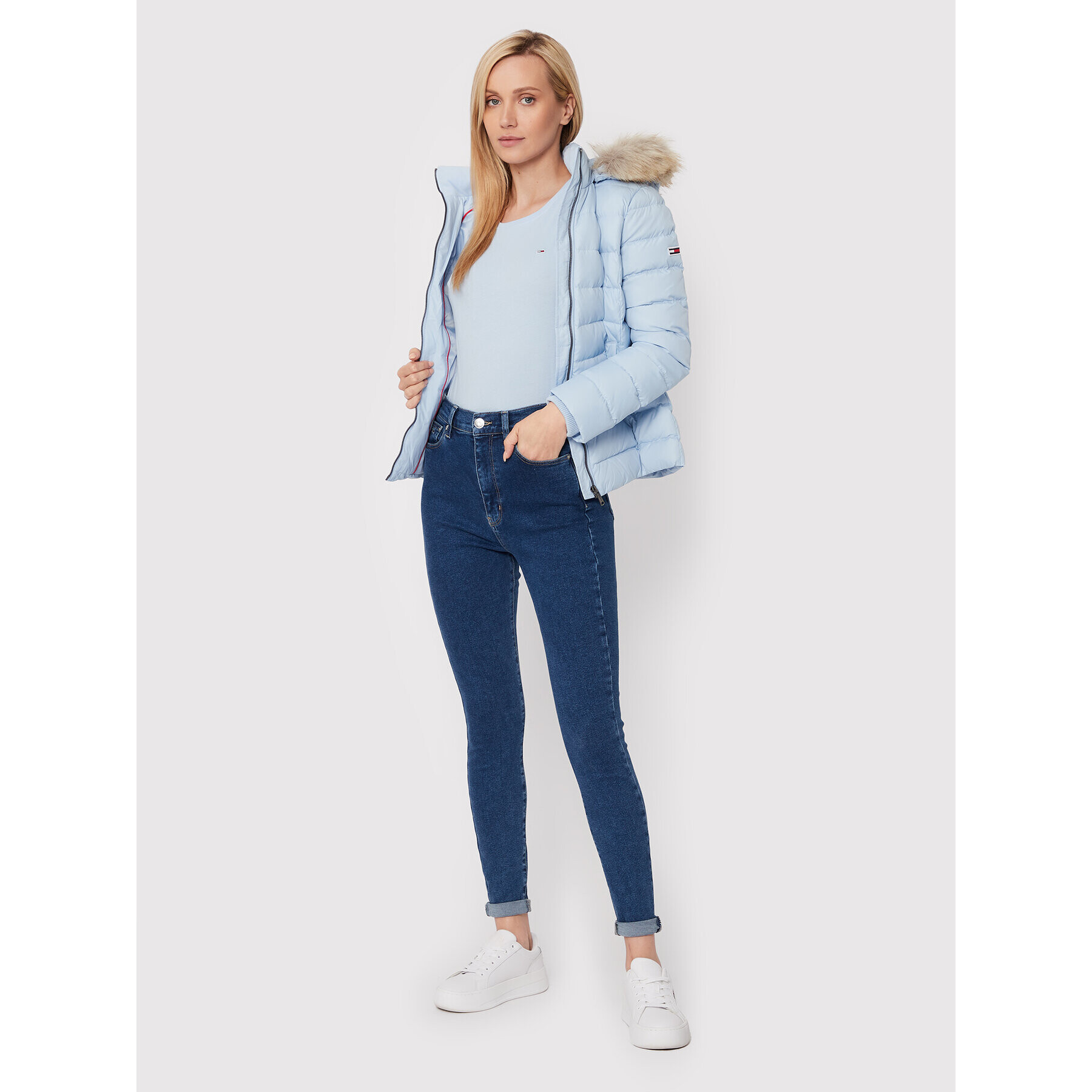 Tommy Jeans Тишърт Tjw Soft DW0DW06901 Син Regular Fit - Pepit.bg