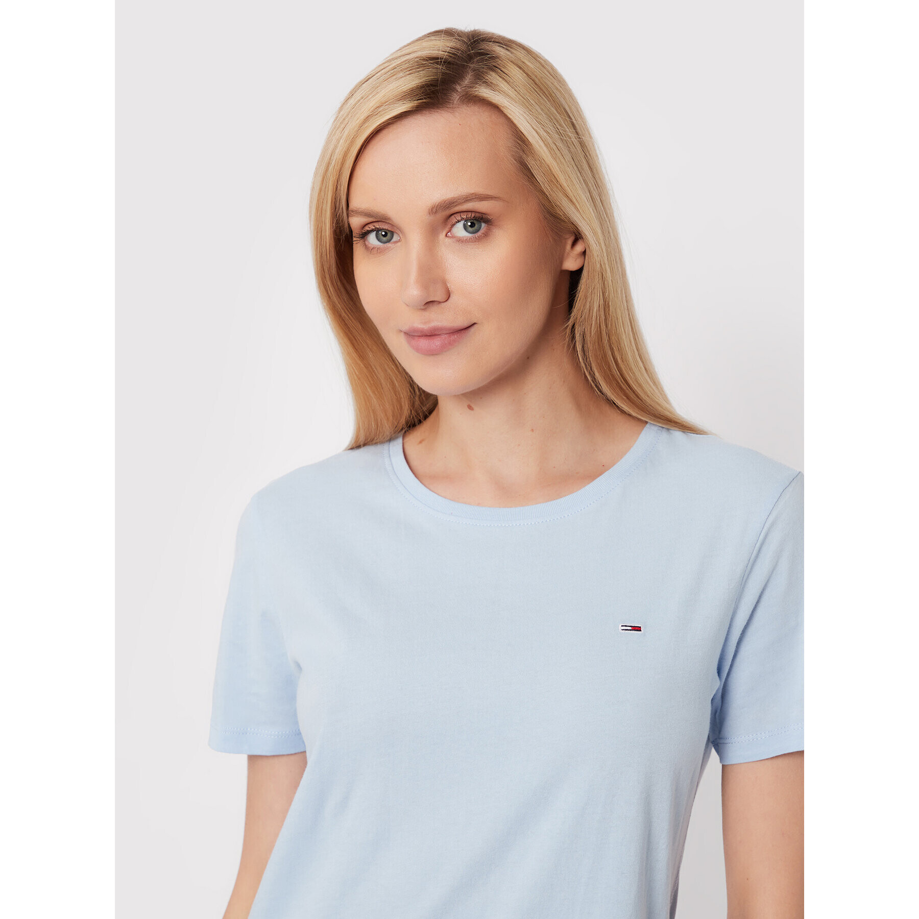 Tommy Jeans Тишърт Tjw Soft DW0DW06901 Син Regular Fit - Pepit.bg