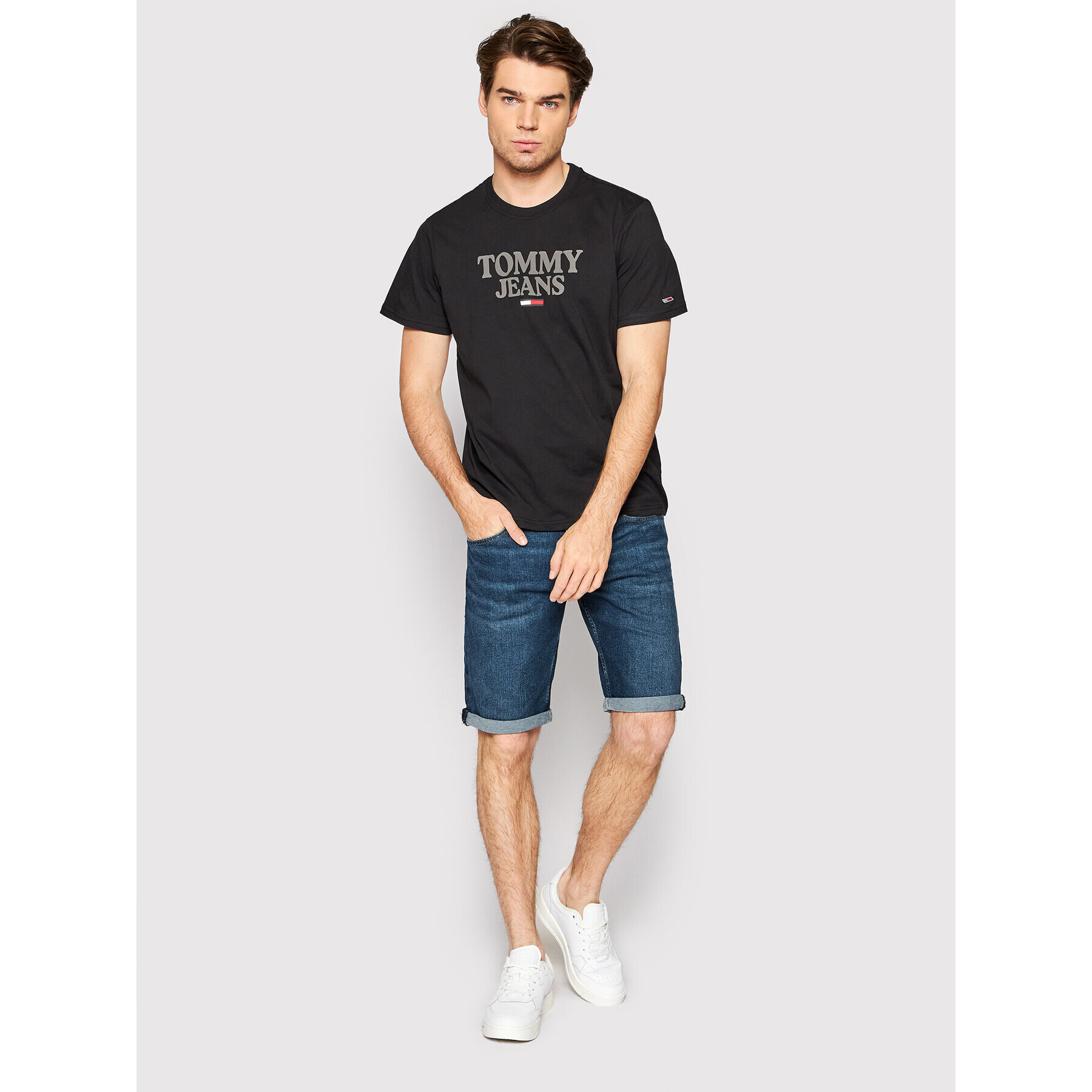 Tommy Jeans Тишърт Tonal Entry Graphic DM0DM12799 Черен Regular Fit - Pepit.bg