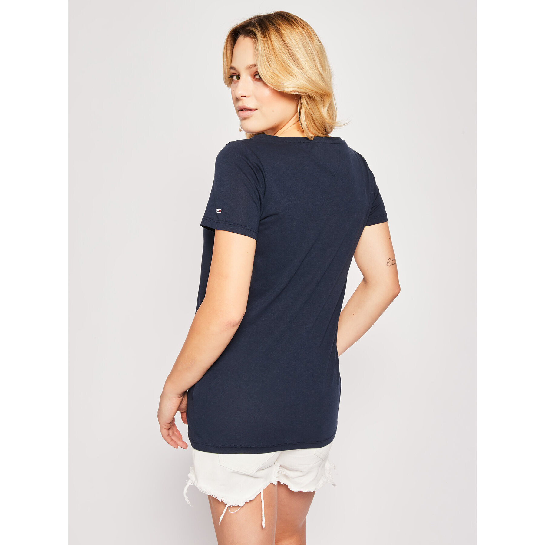 Tommy Jeans Тишърт V-neck DW0DW08059 Тъмносин Regular Fit - Pepit.bg