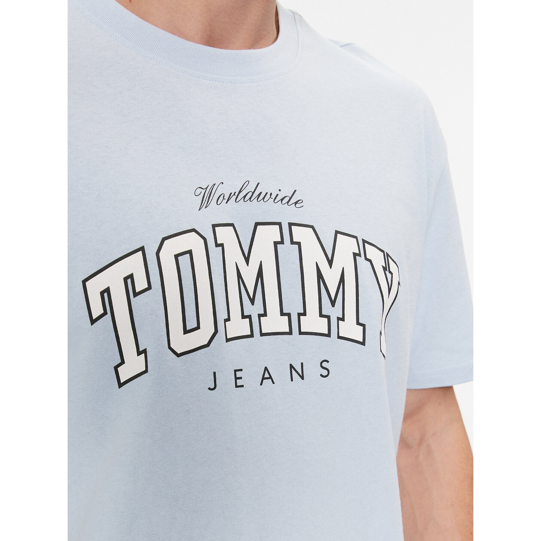 Tommy Jeans Тишърт Varsity DM0DM18287 Син Regular Fit - Pepit.bg