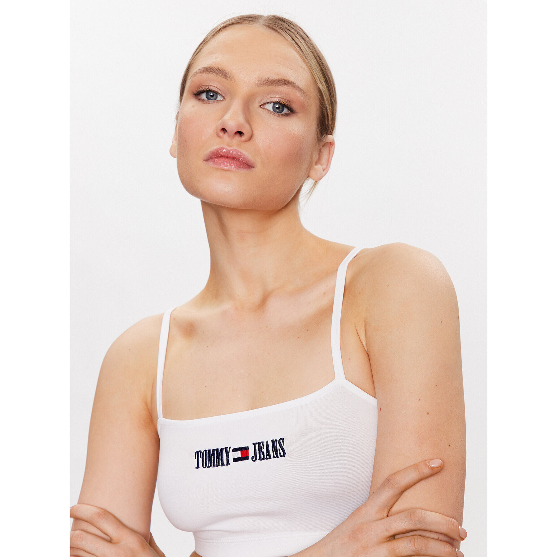 Tommy Jeans топ DW0DW15458 Бял Cropped Fit - Pepit.bg