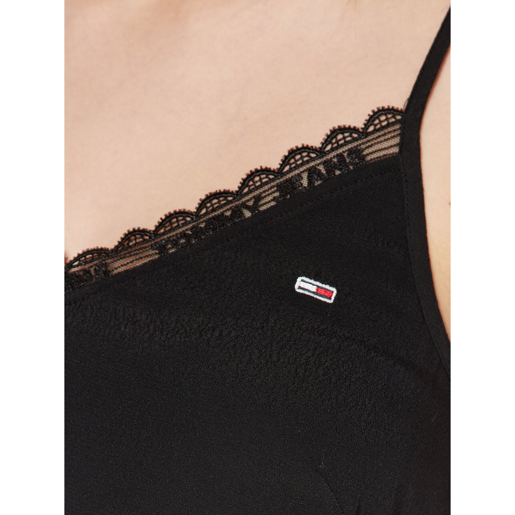 Tommy Jeans топ Essential DW0DW15198 Черен Regular Fit - Pepit.bg