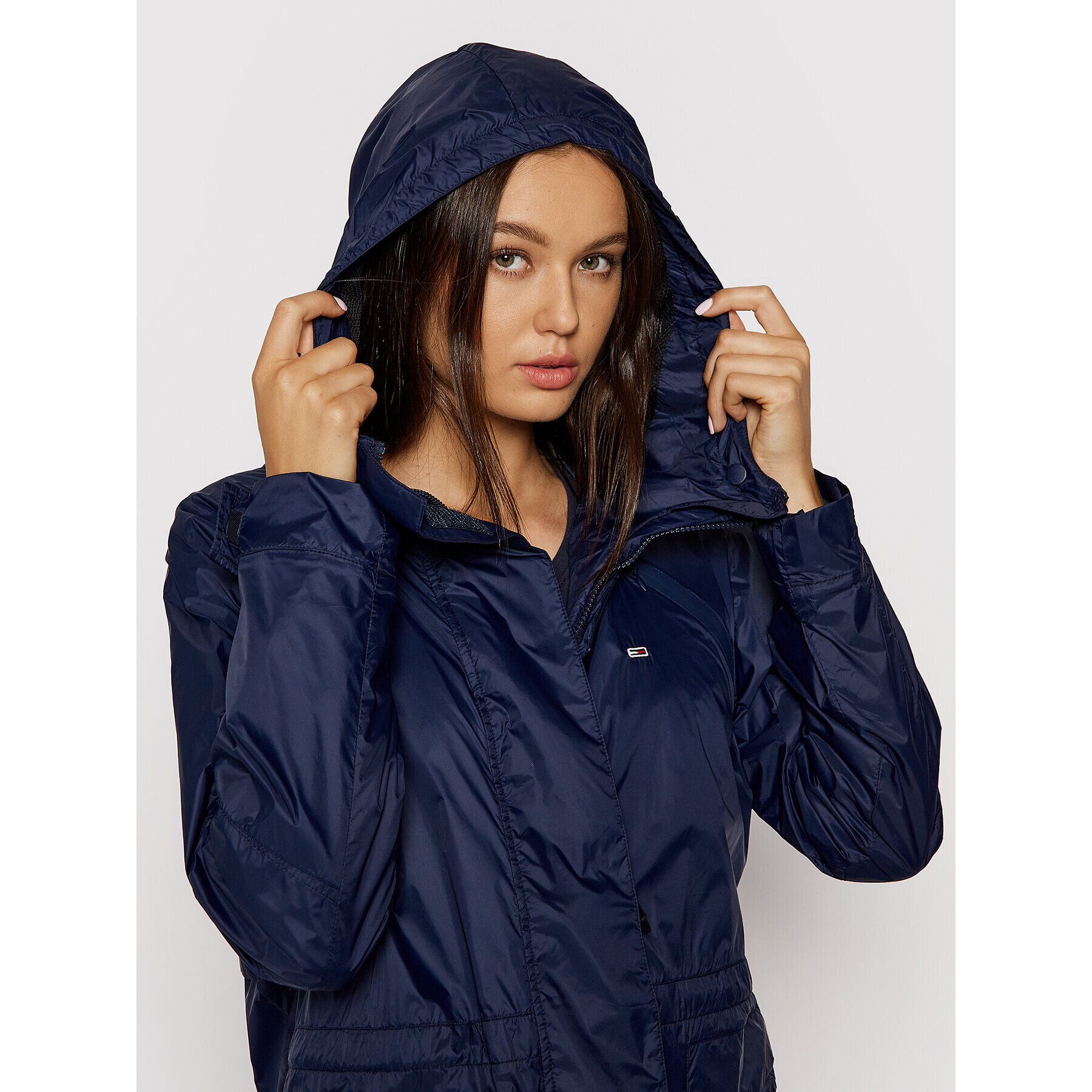 Tommy Jeans Ветровка Solid DW0DW10389 Тъмносин Regular Fit - Pepit.bg
