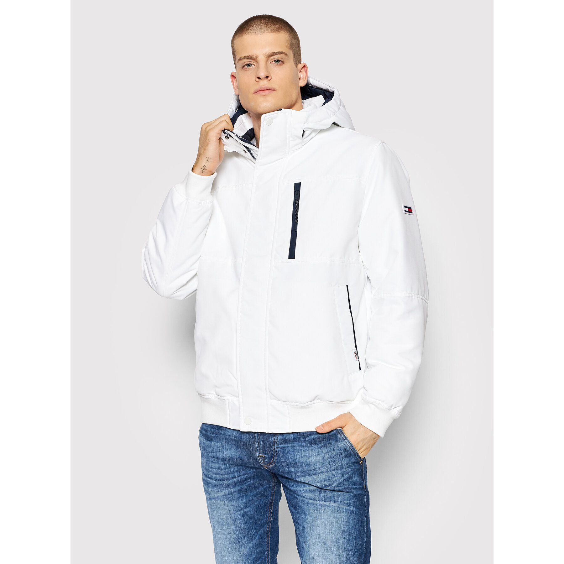 Tommy Jeans Зимно яке Tech DM0DM11189 Бял Regular Fit - Pepit.bg