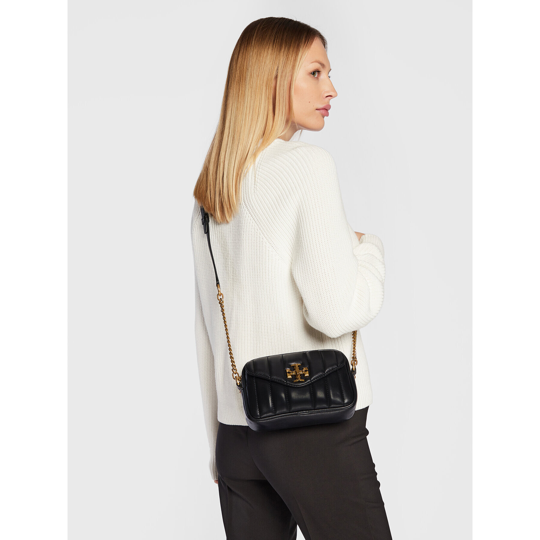 Tory Burch Дамска чанта Kira Mini Camera Bag 88095 Черен - Pepit.bg