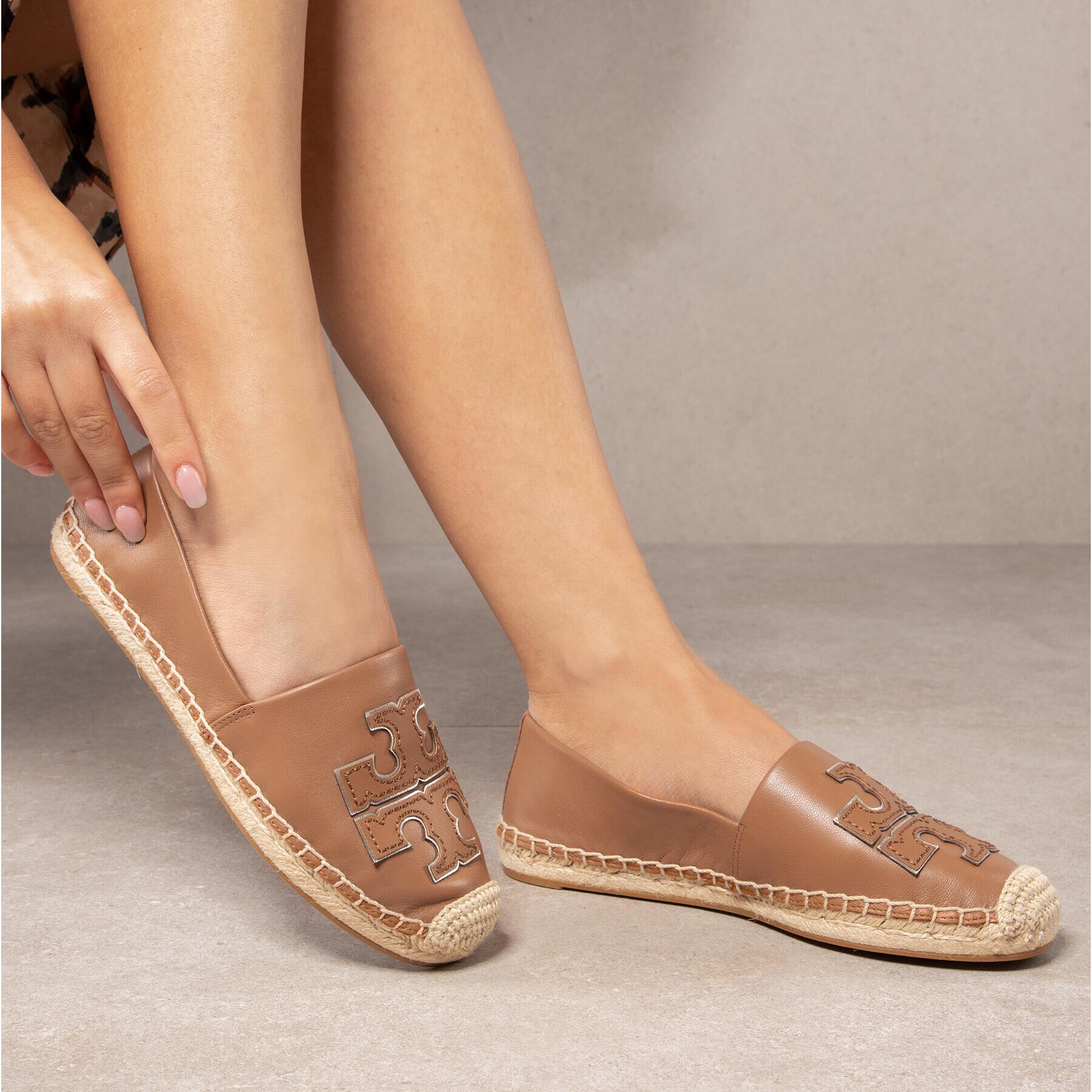 Tory Burch Еспадрили Ines Espadrille 52035 Кафяв - Pepit.bg