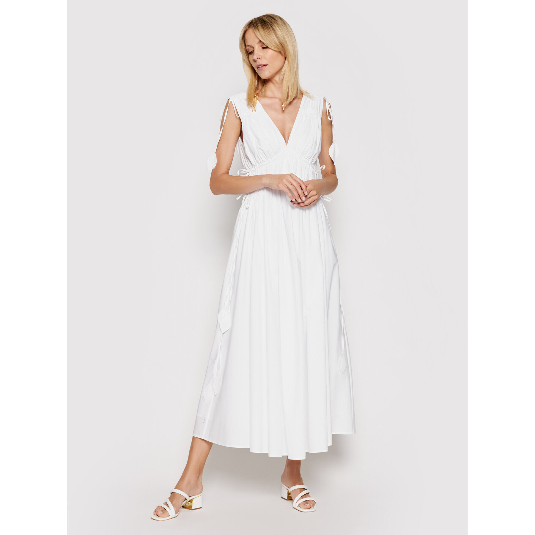 Tory Burch Лятна рокля Smocked 81578 Бял Regular Fit - Pepit.bg