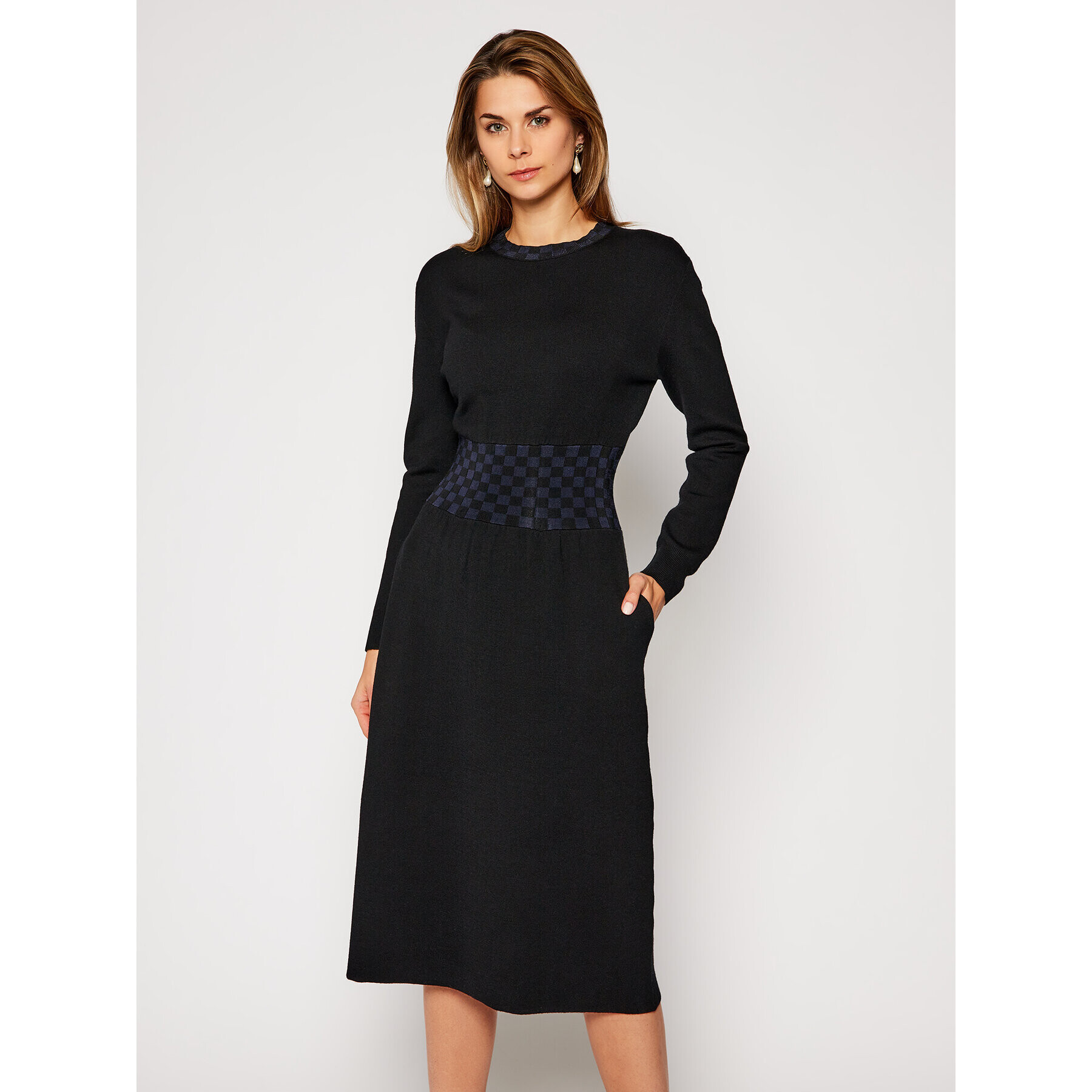 Tory Burch Плетена рокля Rib Waist 76402 Черен Regular Fit - Pepit.bg