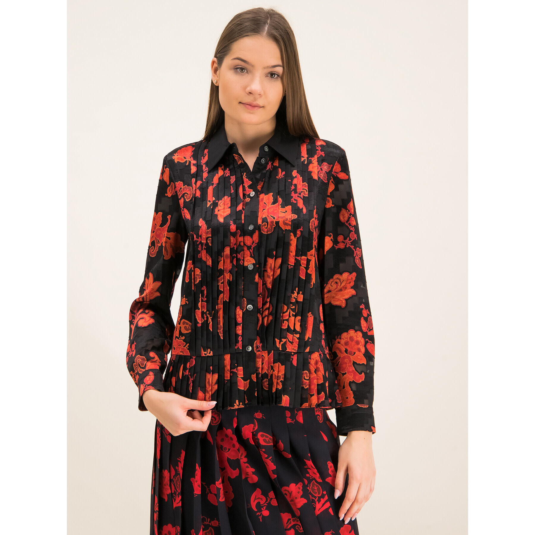 Tory Burch Риза Floral Print Pleated Shirt 61184 Черен Regular Fit - Pepit.bg