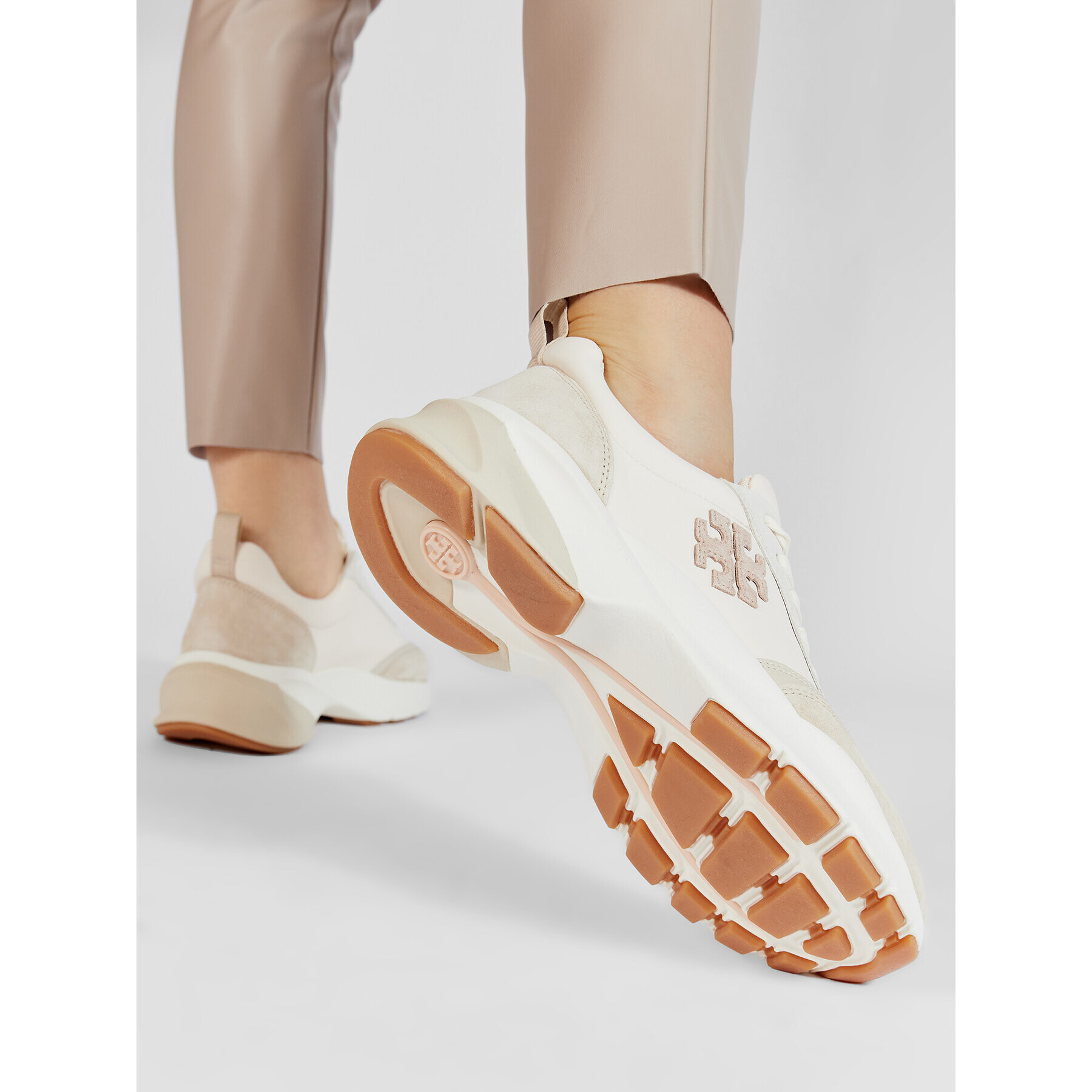 Tory Burch Сникърси Good Luck Trainer 83833 Бежов - Pepit.bg