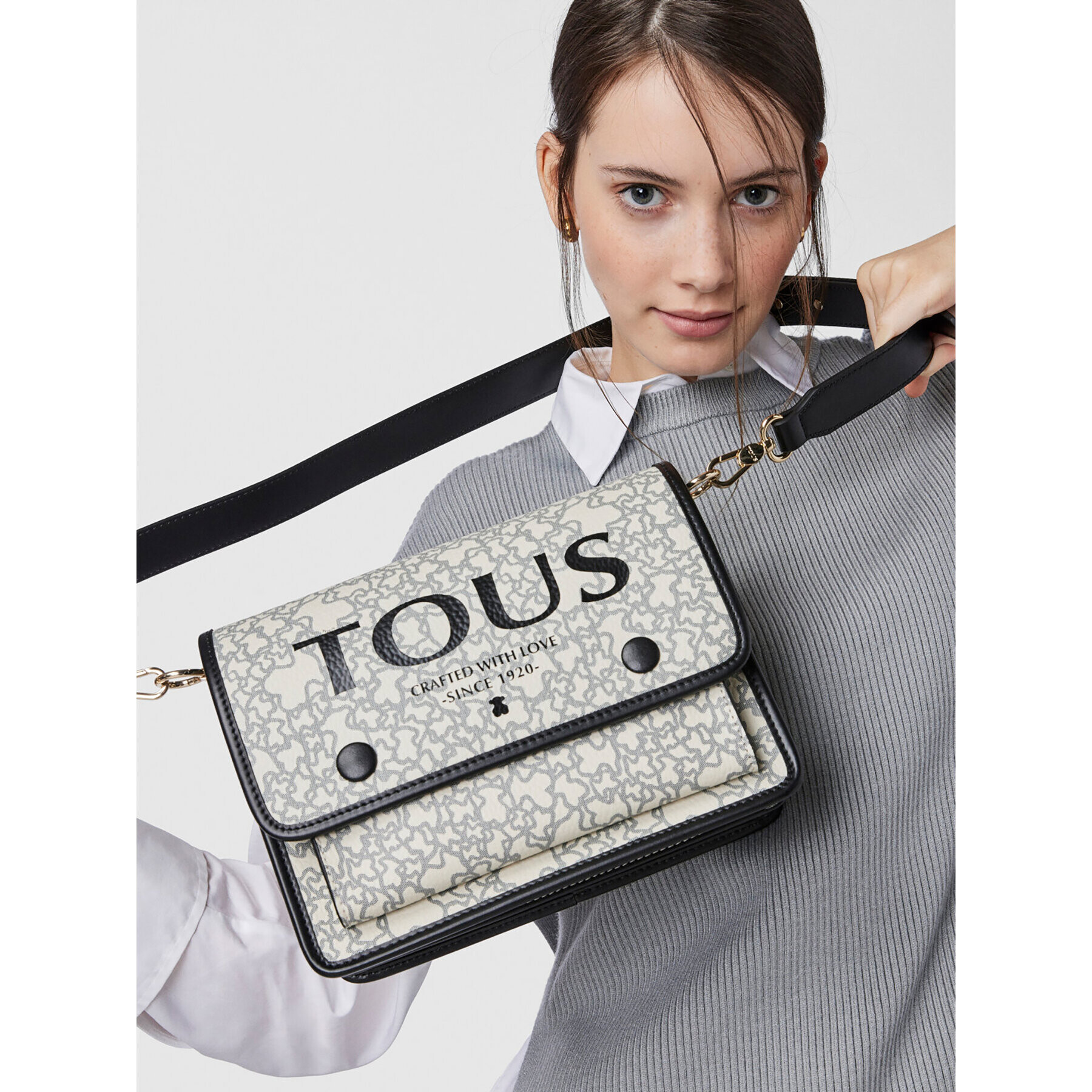 TOUS Дамска чанта 2001576243 Черен - Pepit.bg