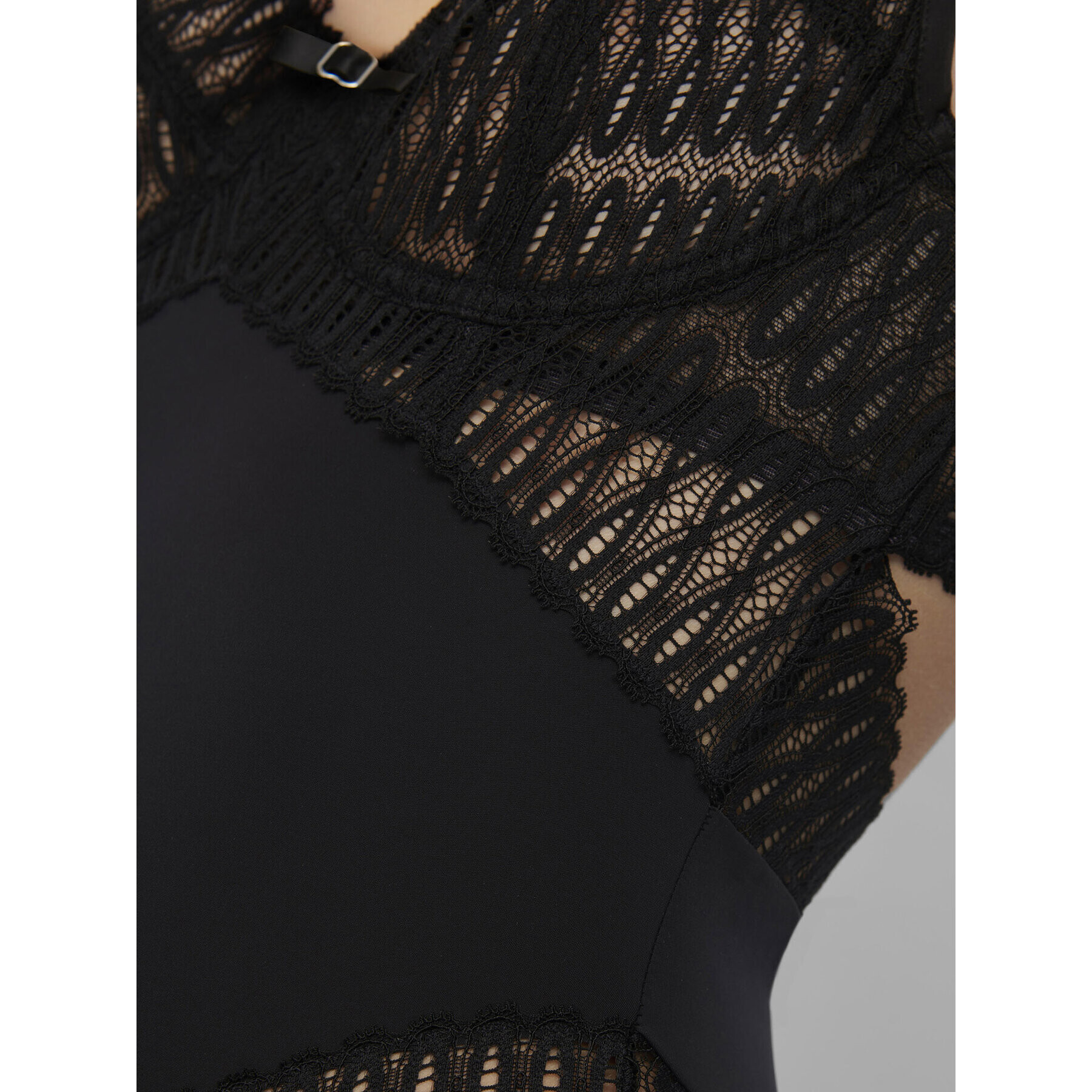 Triumph Боди Aura Spotlight 10209610 Черен Slim Fit - Pepit.bg