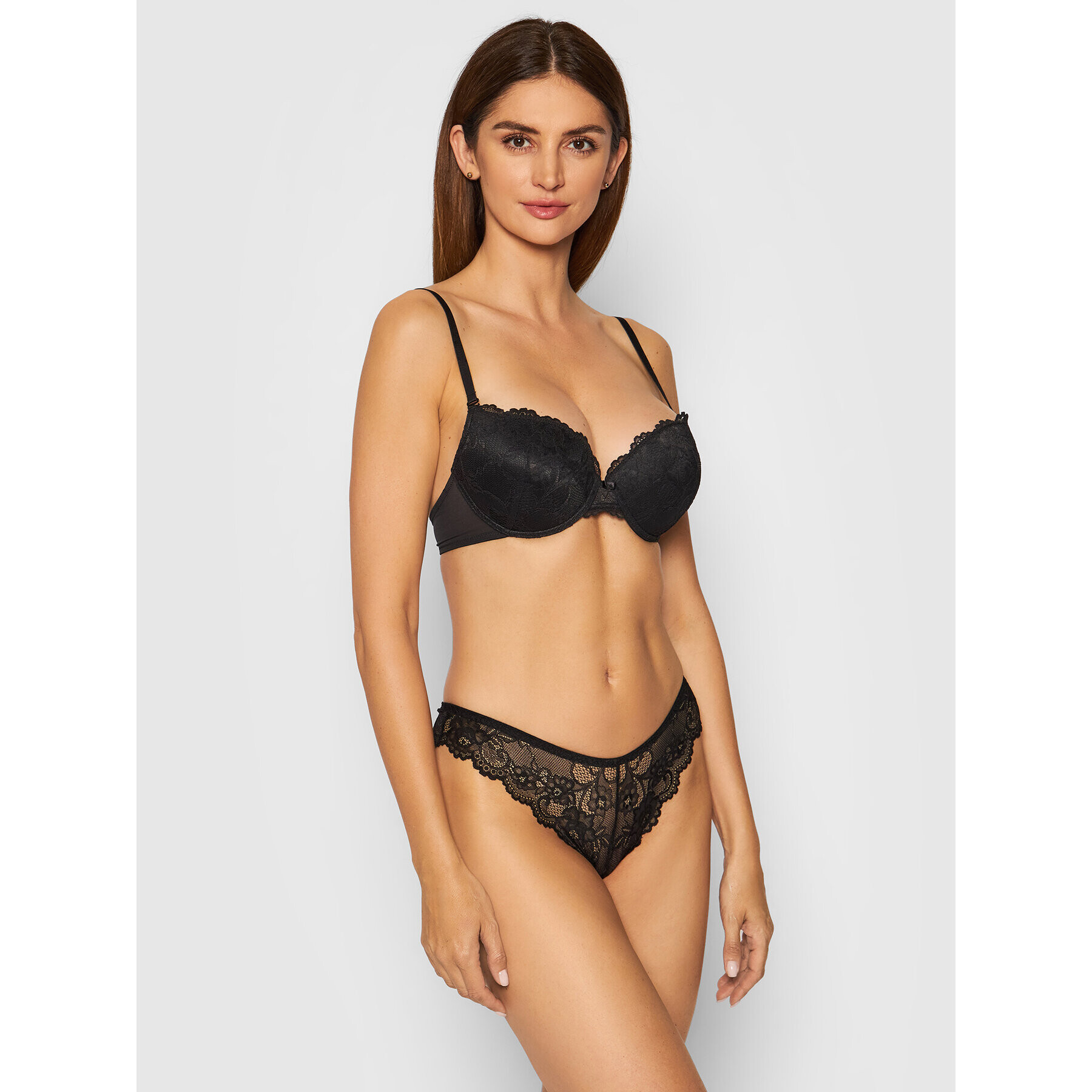 Triumph Дамски бикини тип бразилиана Tempting Lace 10182559 Черен - Pepit.bg