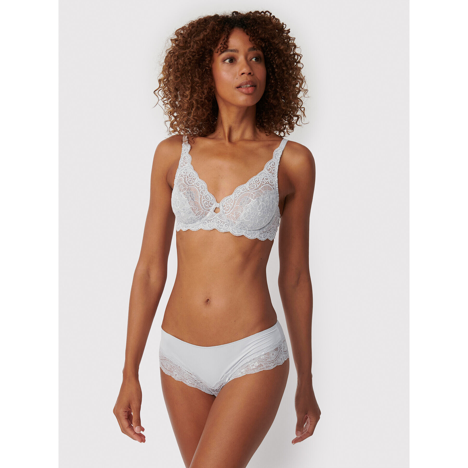 Triumph Класически дамски бикини Lovely Micro 10182555 Сив - Pepit.bg