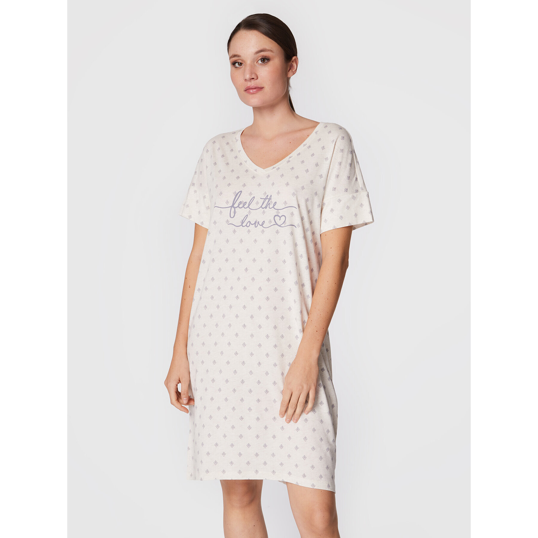Triumph Нощница 10213408 Бежов Relaxed Fit - Pepit.bg