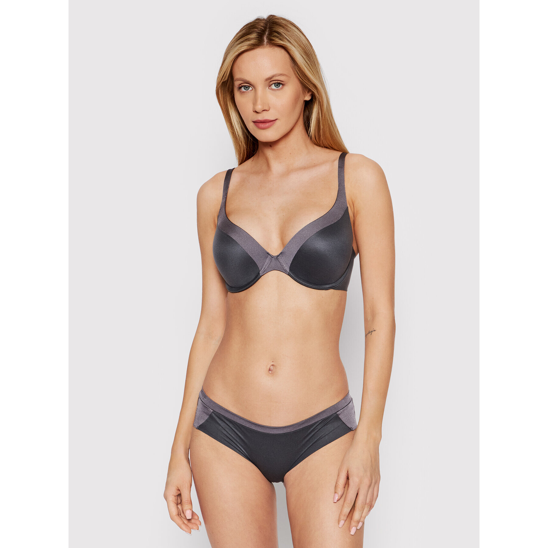 Triumph Сутиен push-up Body Make-Up Soft Touch 10205991 Сив - Pepit.bg